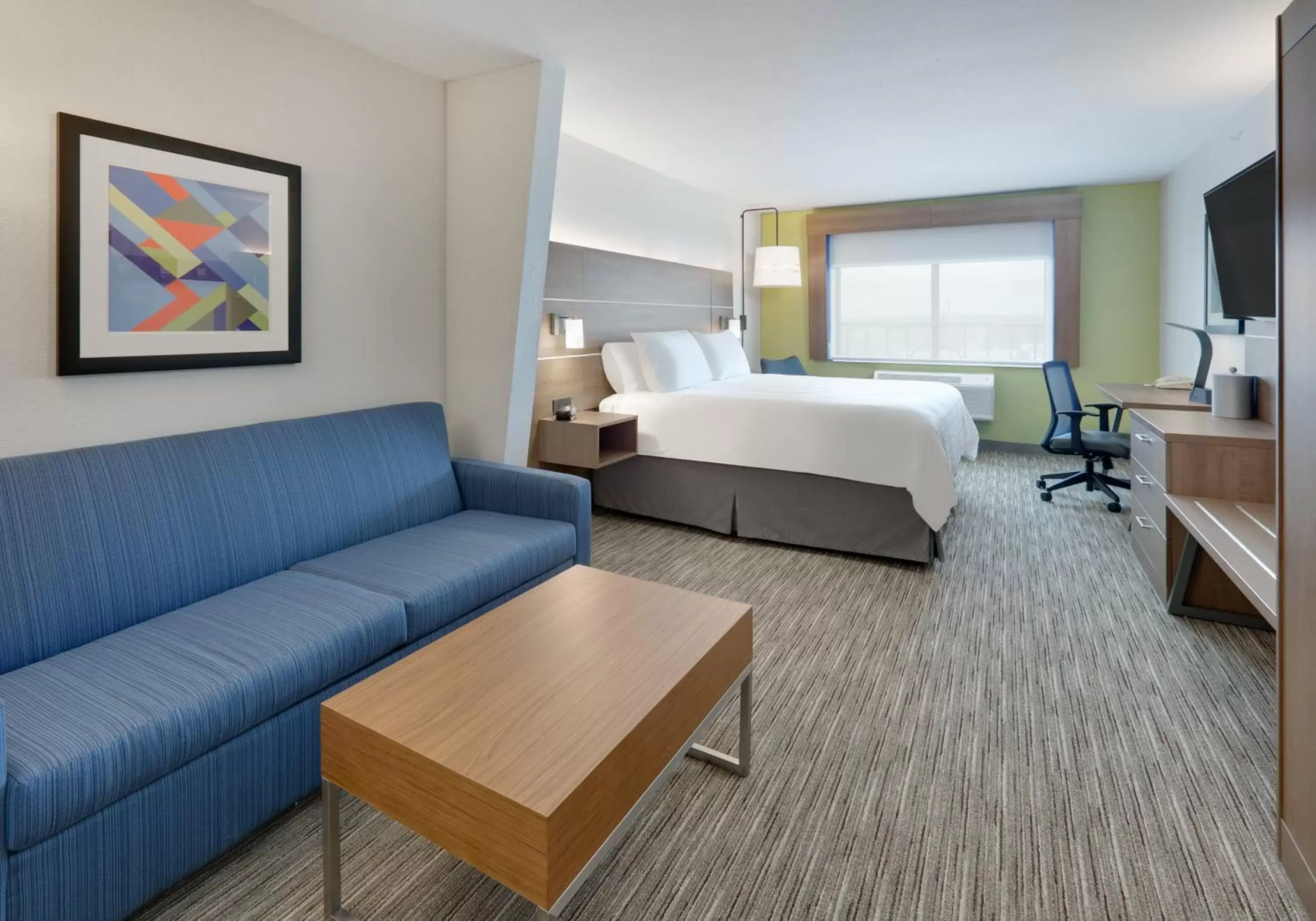 Photo of the whole room in Holiday Inn Express Northwest near Sea World, an IHG Hotel