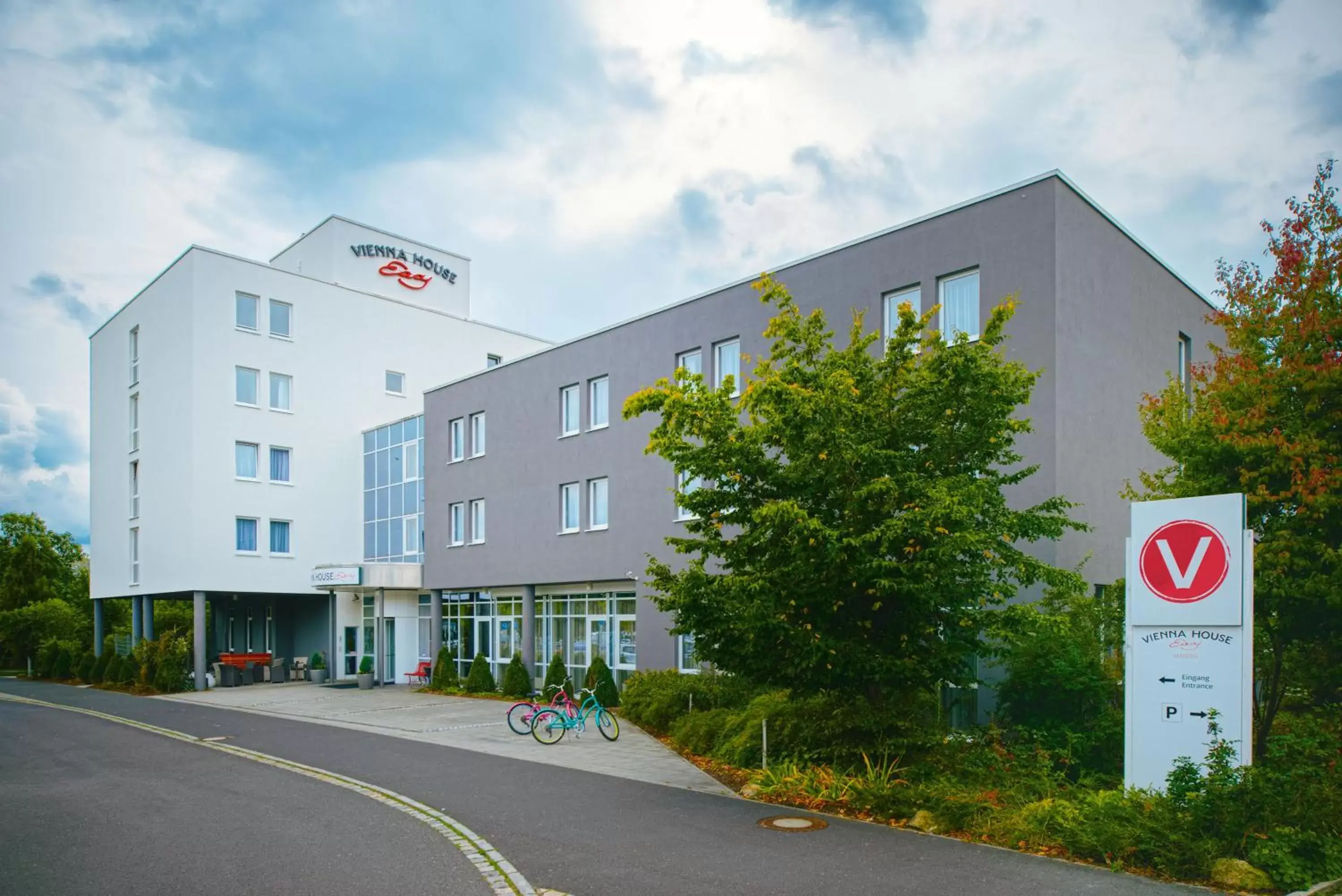 Facade/entrance in Vienna House Easy by Wyndham Amberg Facade/entrance in Vienna House Easy by Wyndham Amberg