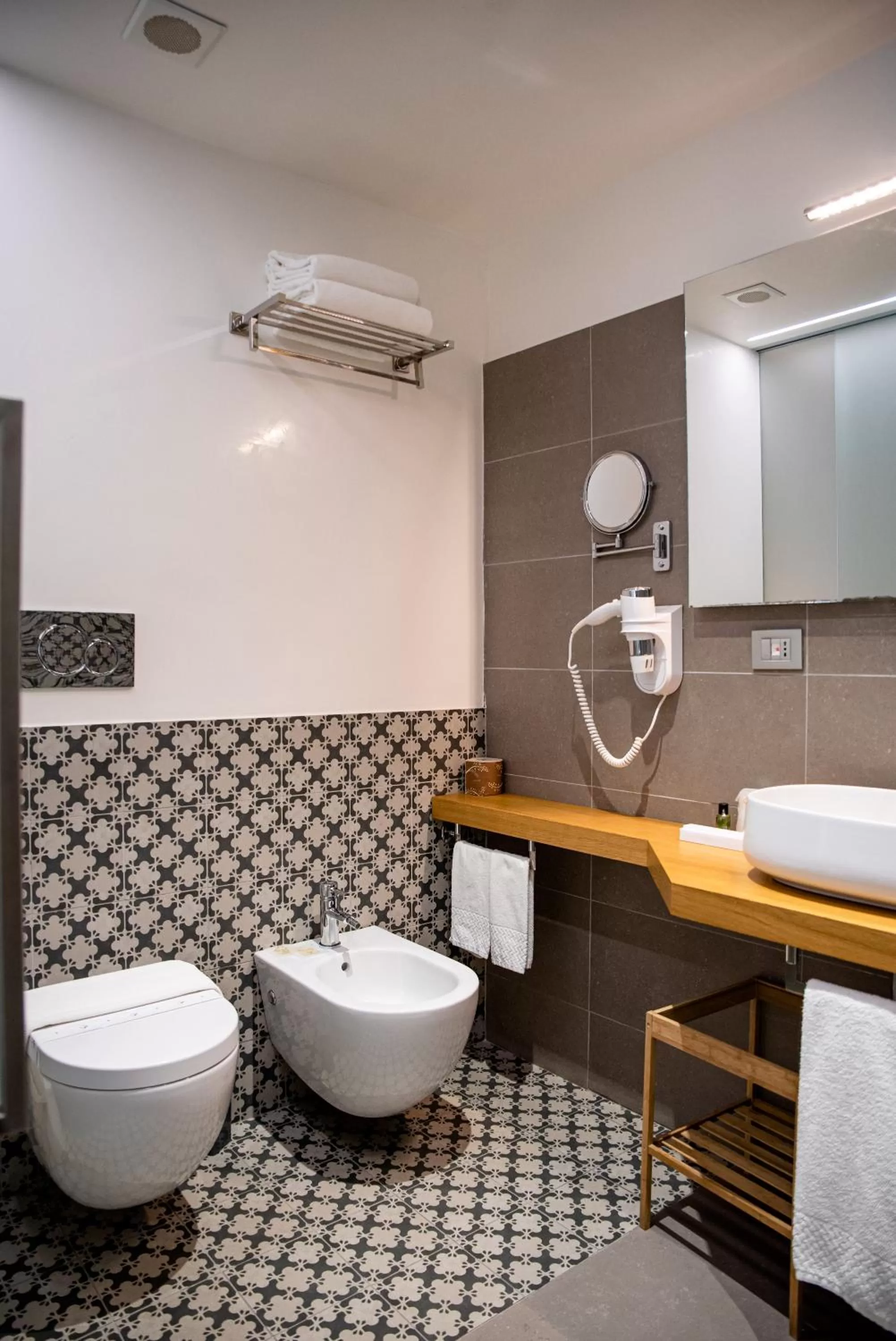 Shower in Caportigia Boutique Hotel