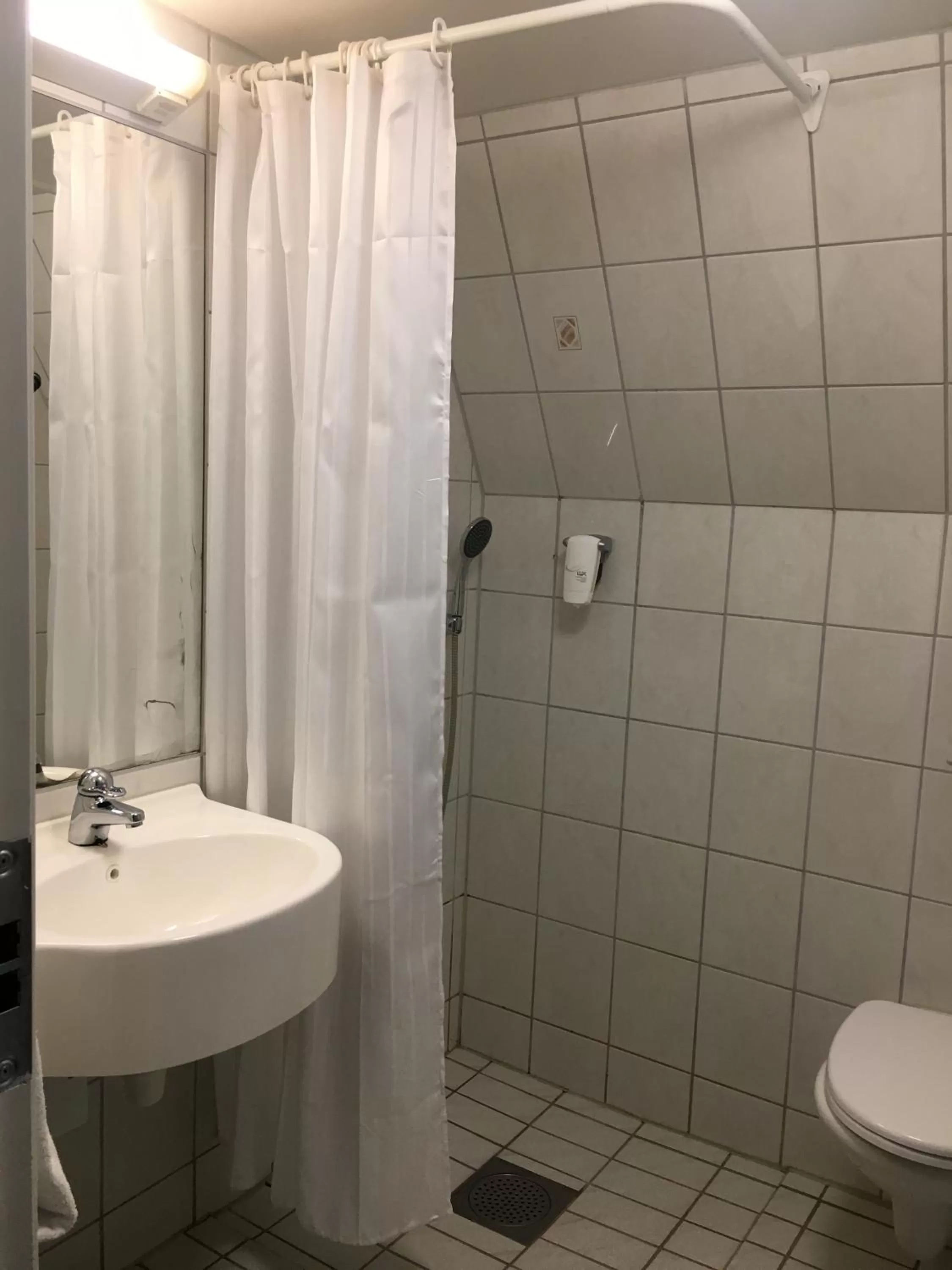 Shower in Bergstadens Hotel & Spa