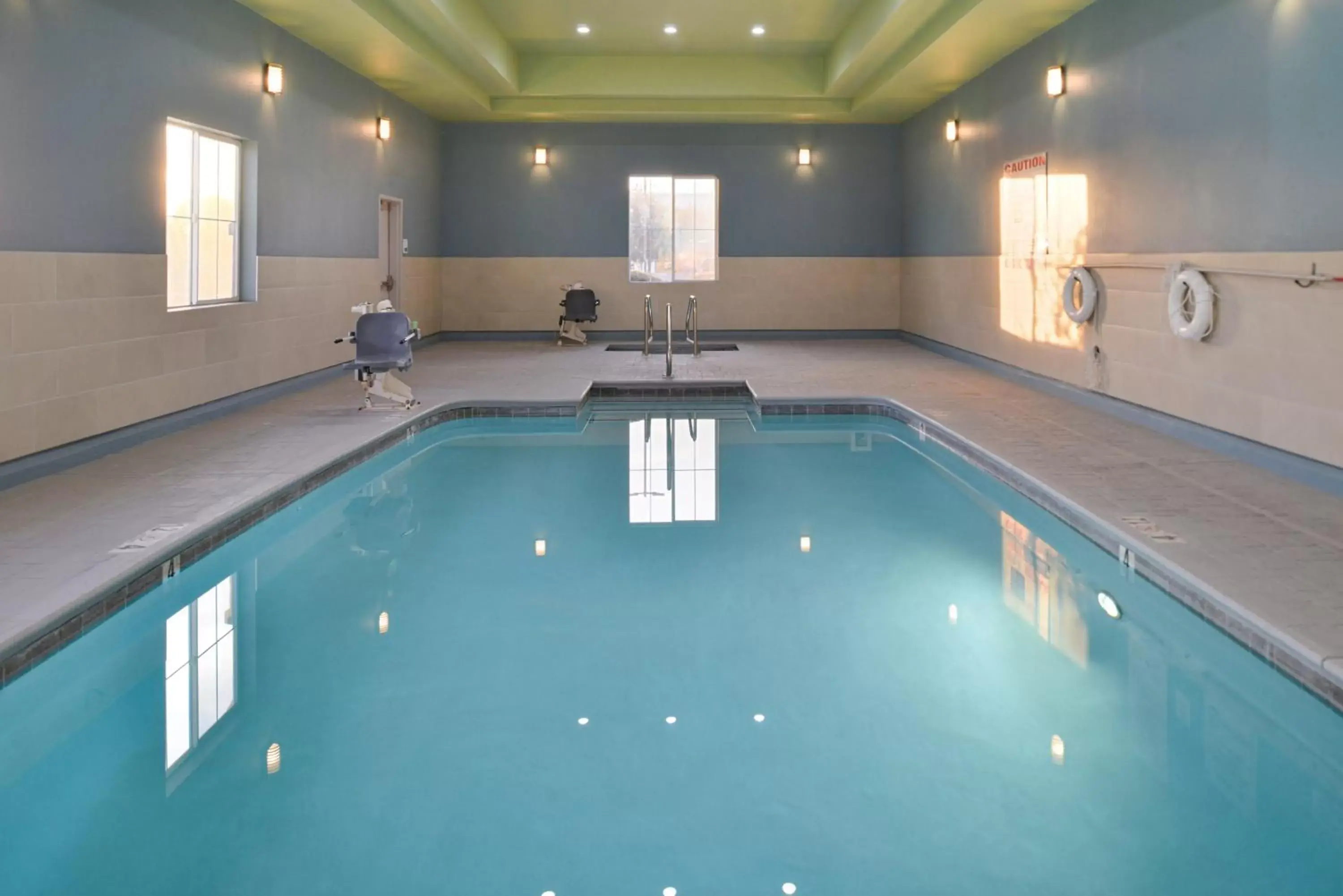 Swimming Pool in Holiday Inn Express Lodi, an IHG Hotel