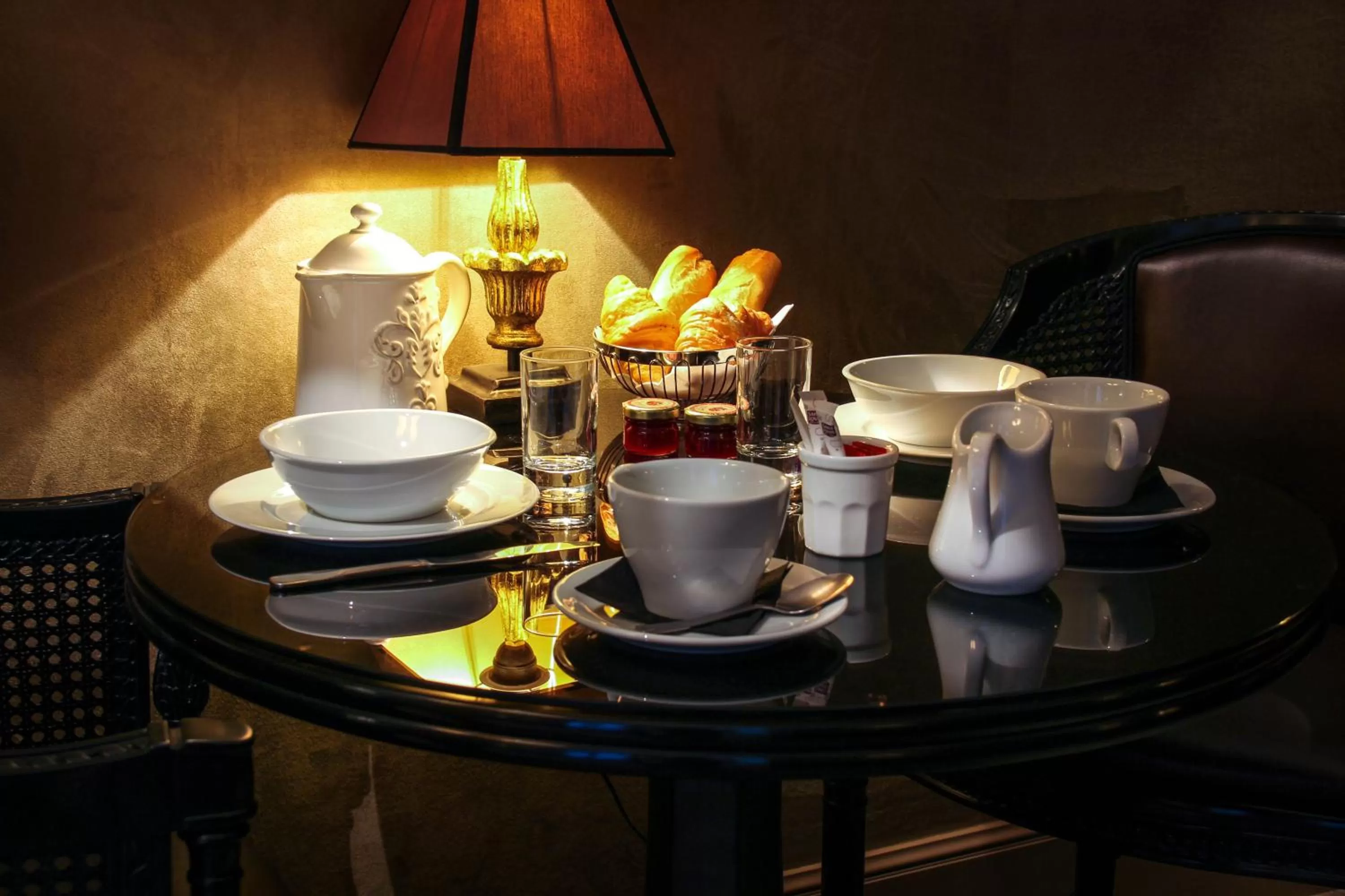 Food and drinks in Villa Glamour