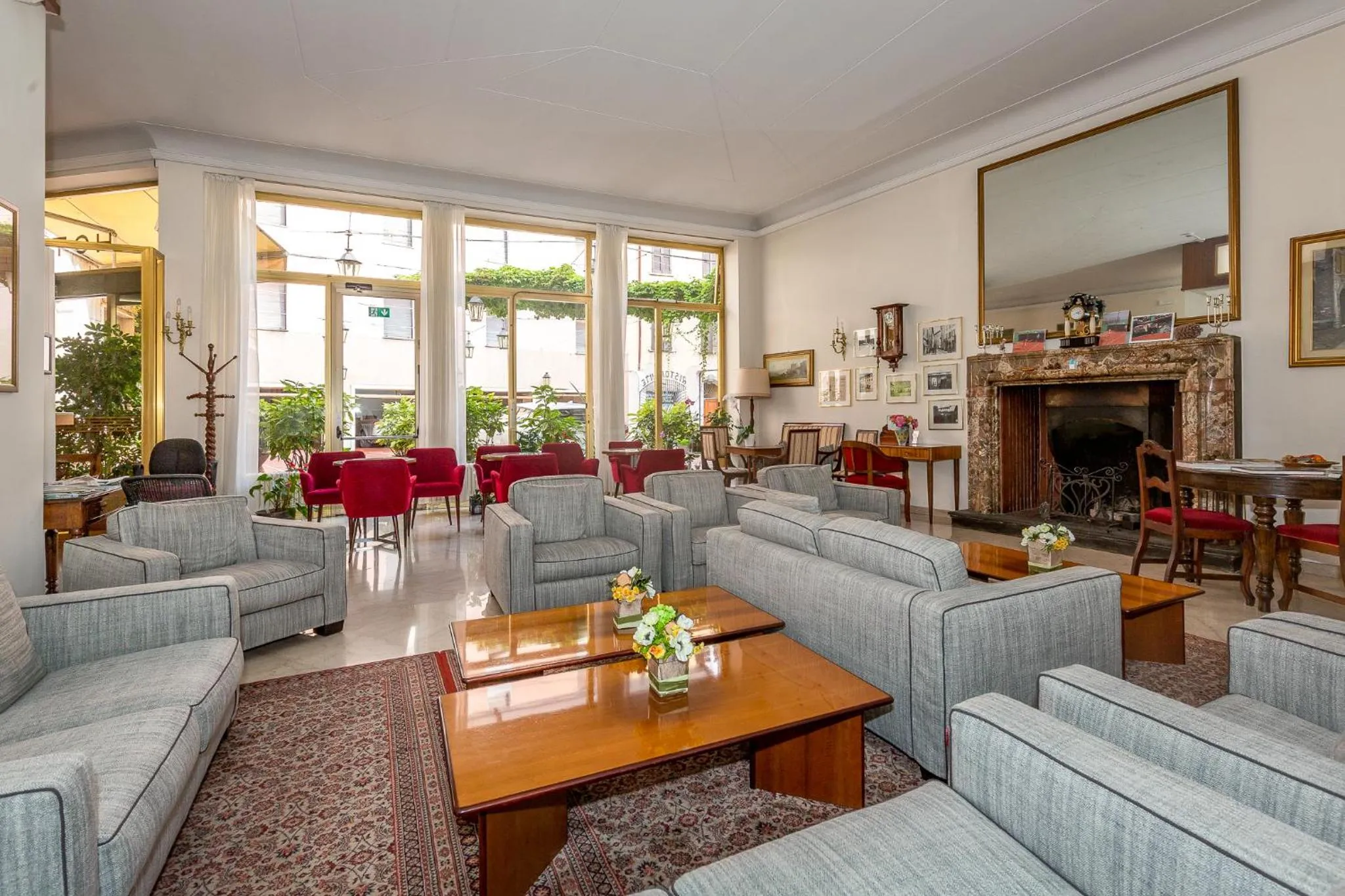 Lounge or bar in Hotel Tre Re