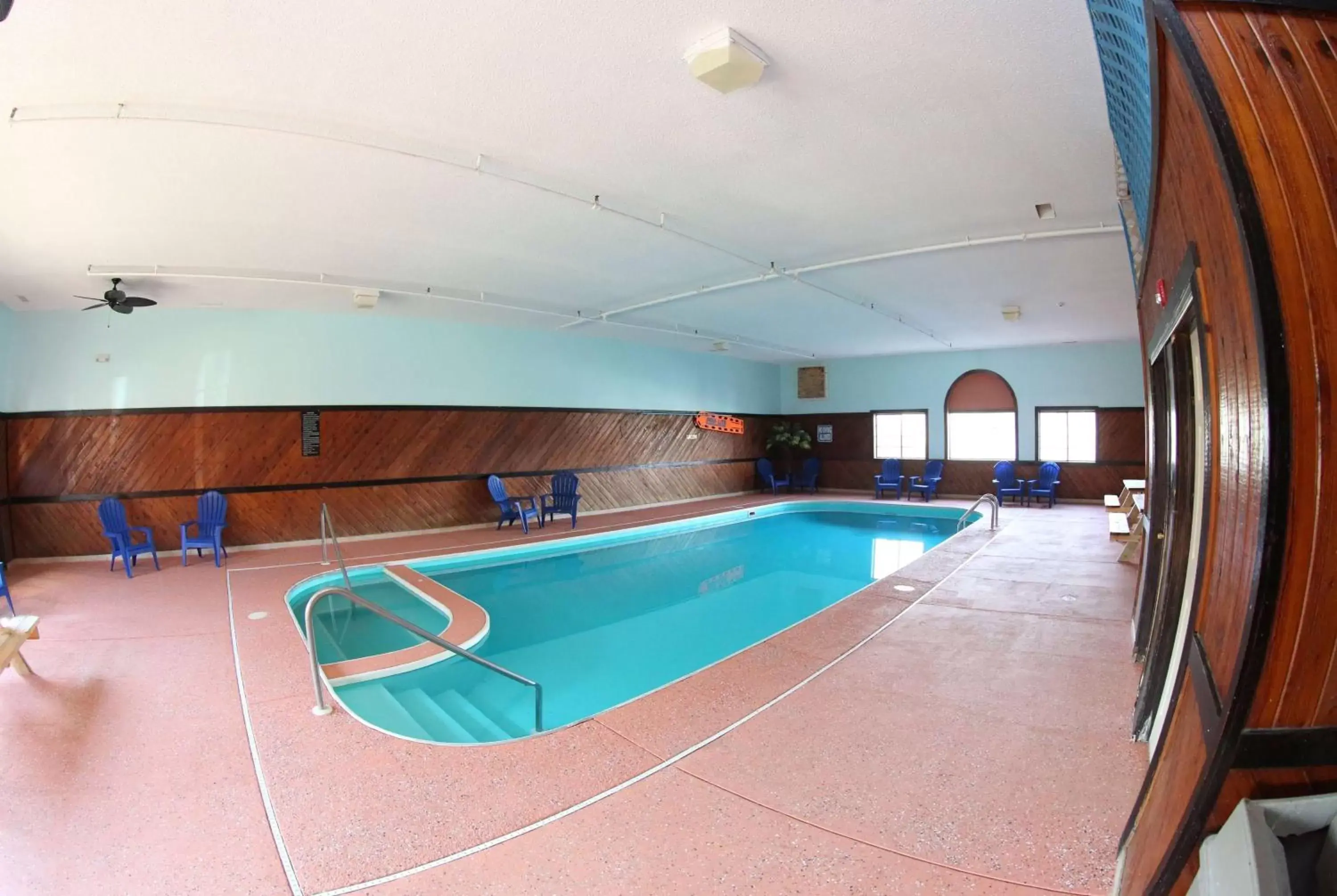 On site, Swimming Pool in Super 8 by Wyndham Portsmouth
