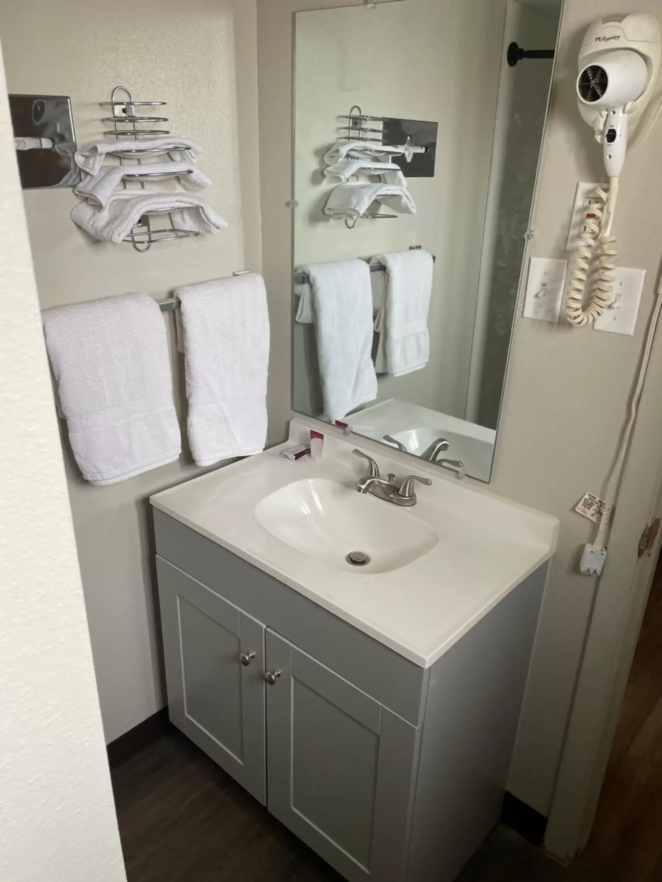 Bathroom in Artesia Inn- No Service Fees