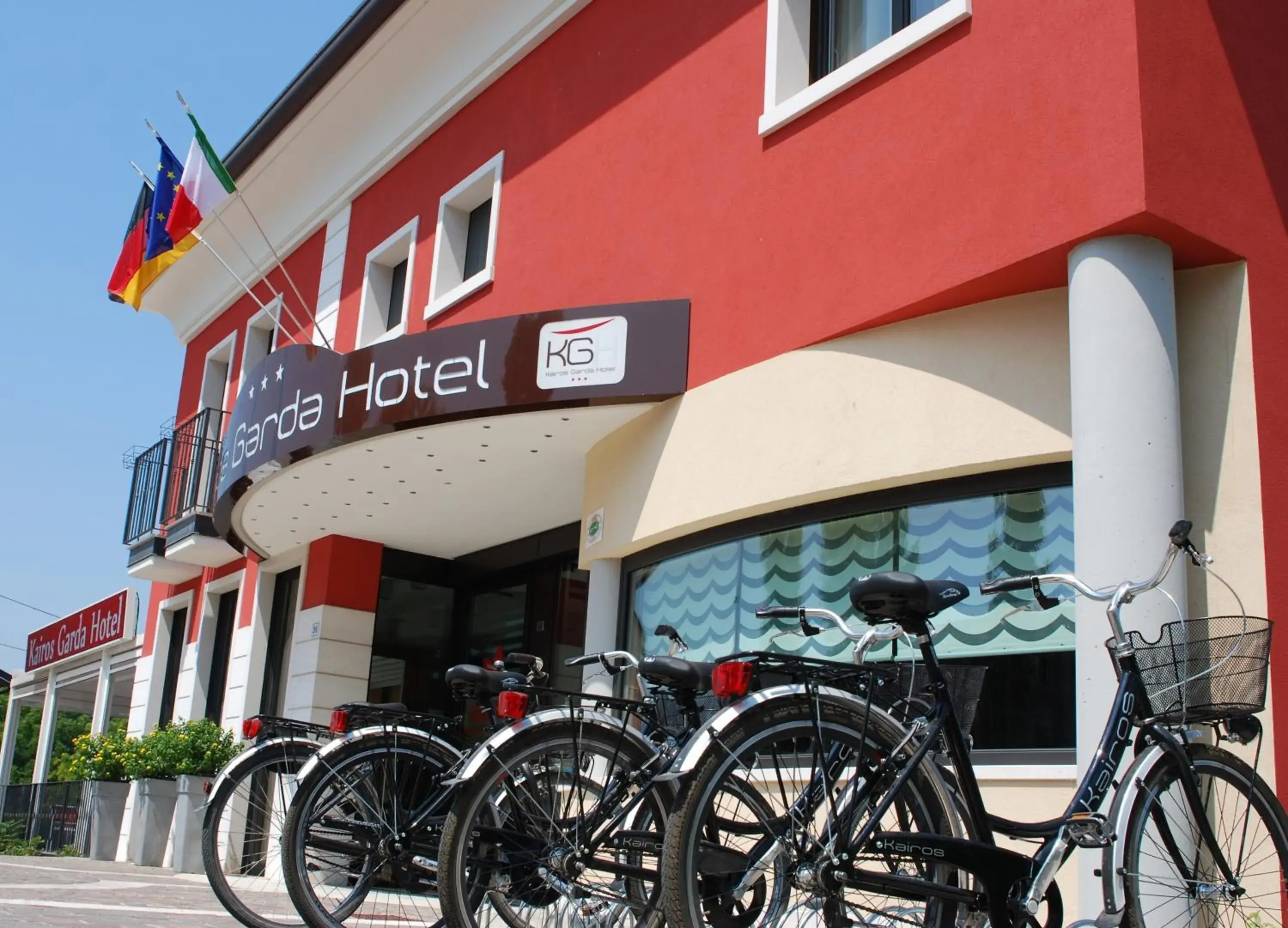 Facade/entrance in Kairos Garda Hotel