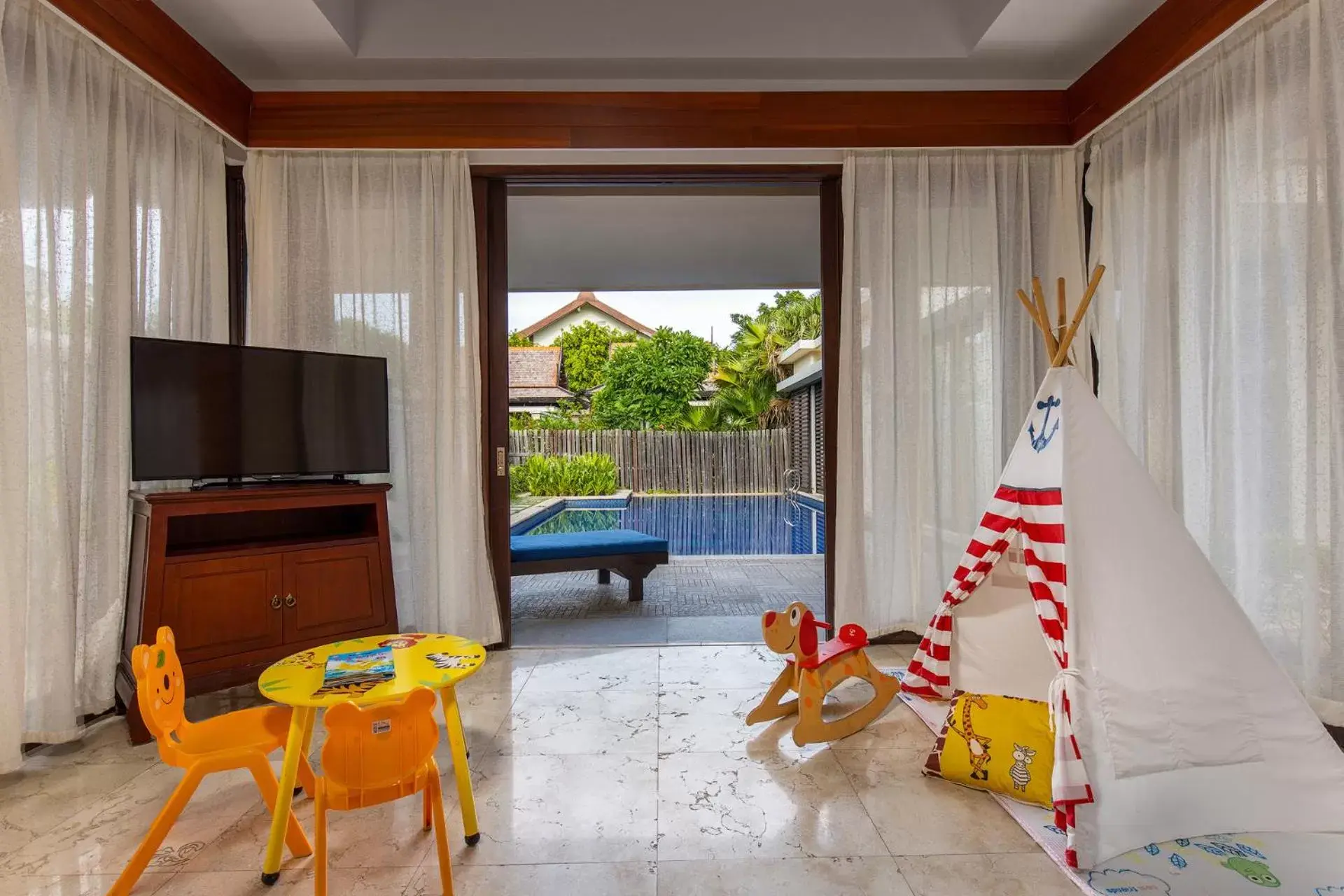 Living room in Pullman Sanya Yalong Bay Villas & Resort