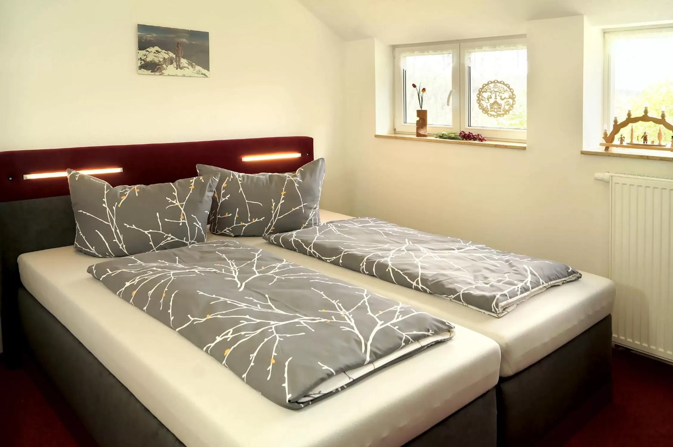 Bed in Erzgebirgshotel Misnia Bärenfels