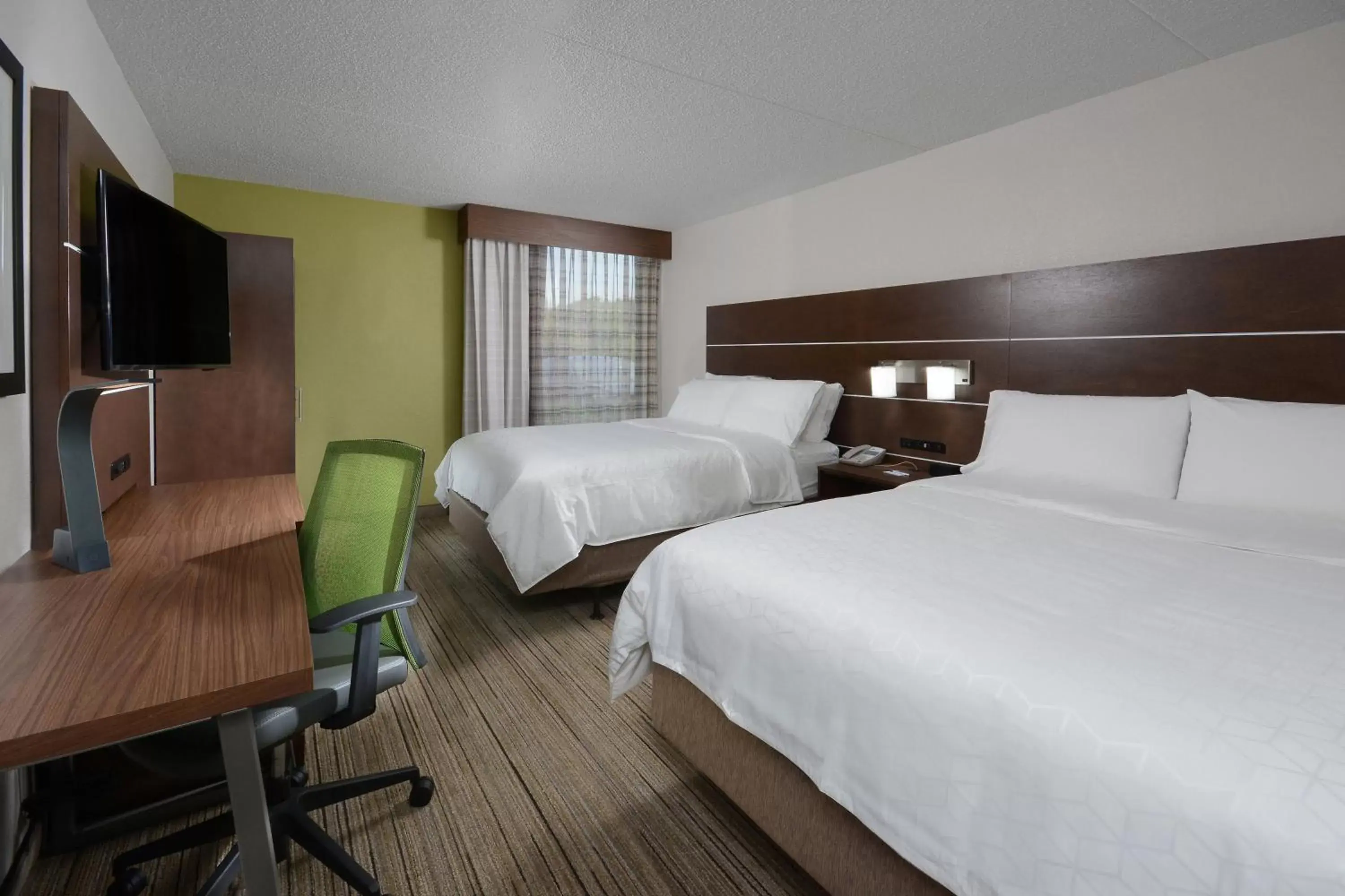 Photo of the whole room, Bed in Holiday Inn Express Danville, an IHG Hotel