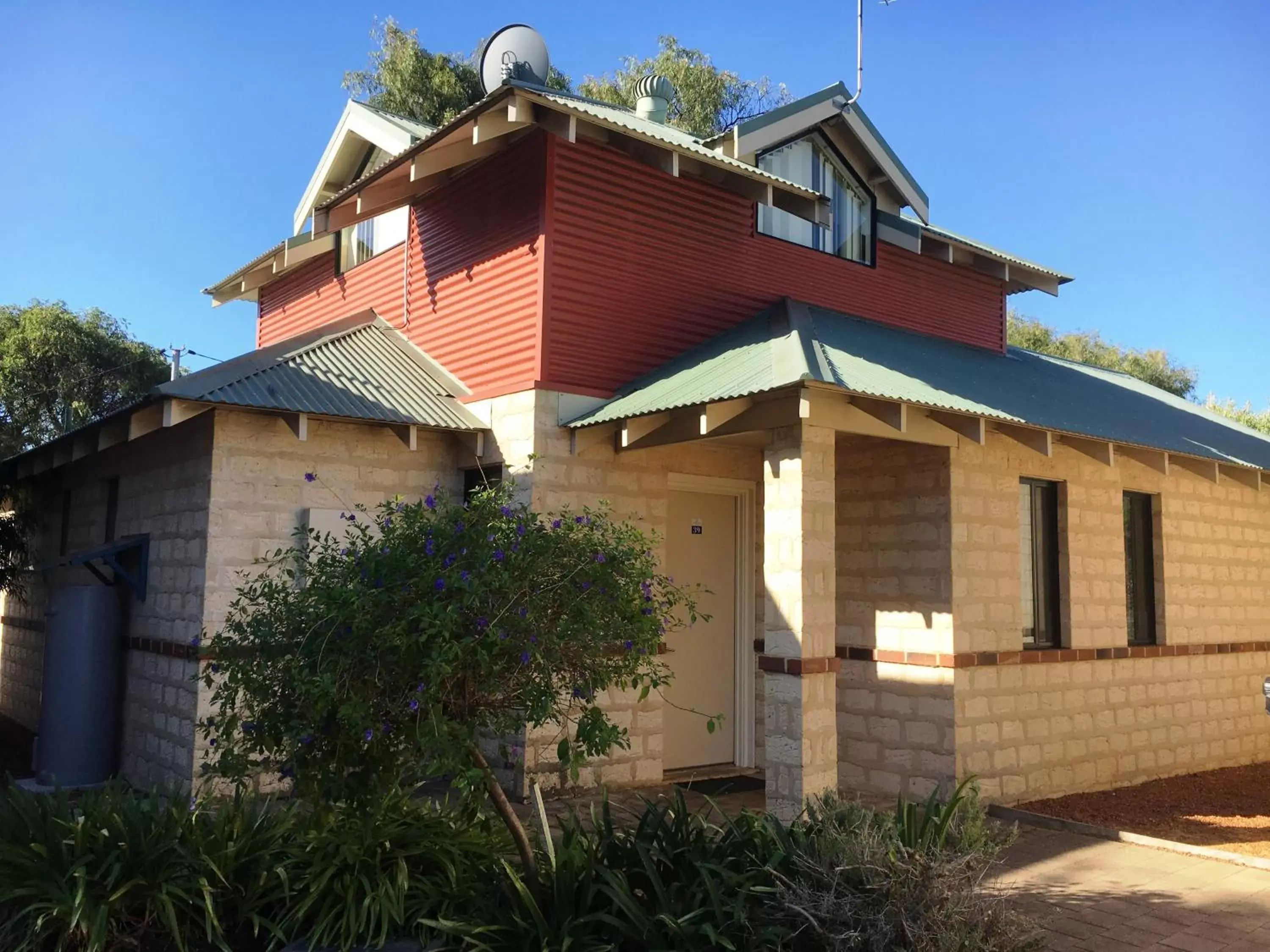 Property building in Amalfi Resort Busselton's Best Kept Secret Property building in Amalfi Resort Busselton's Best Kept Secret