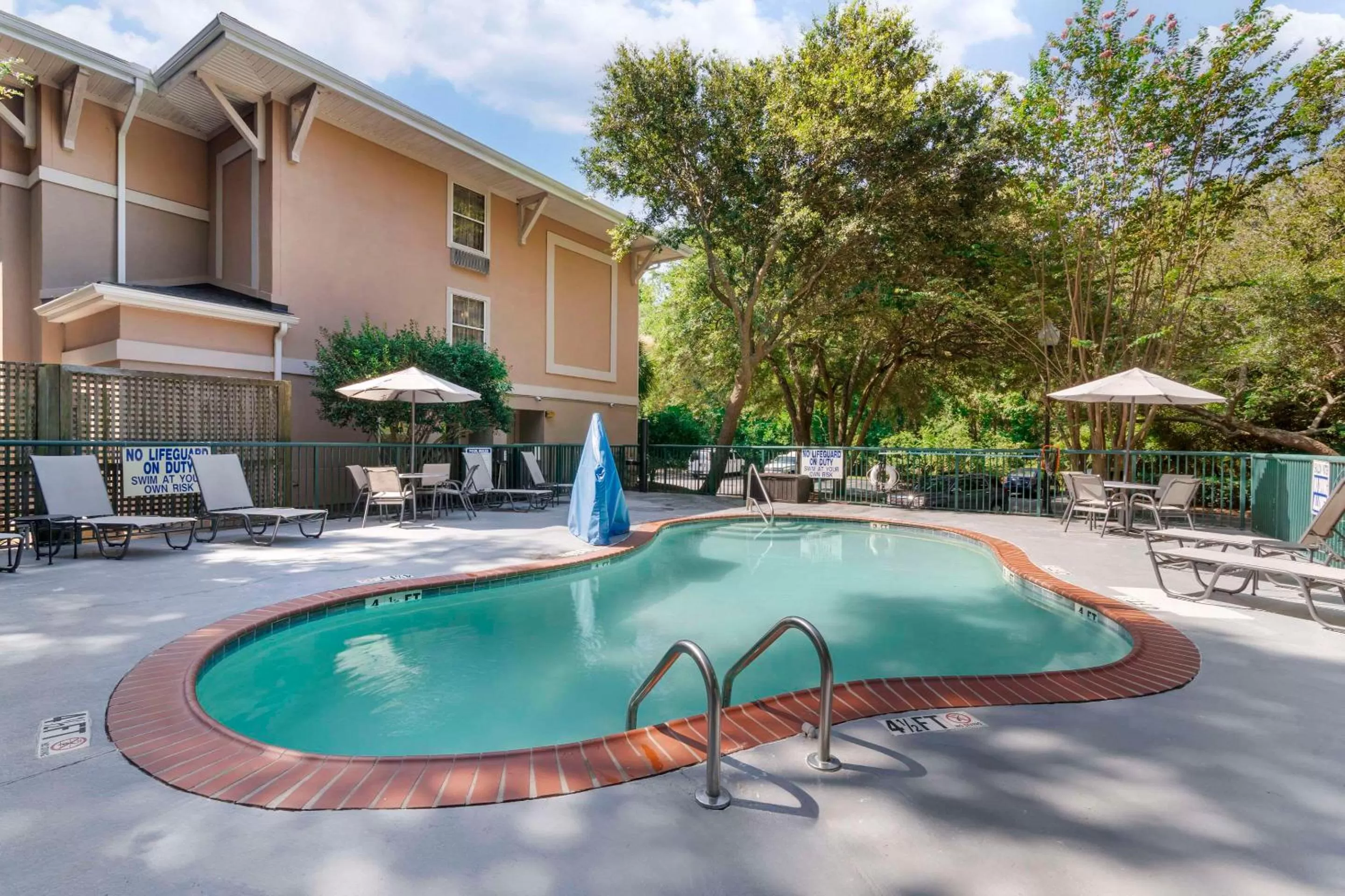 Swimming pool in Sleep Inn Mt Pleasant - Charleston