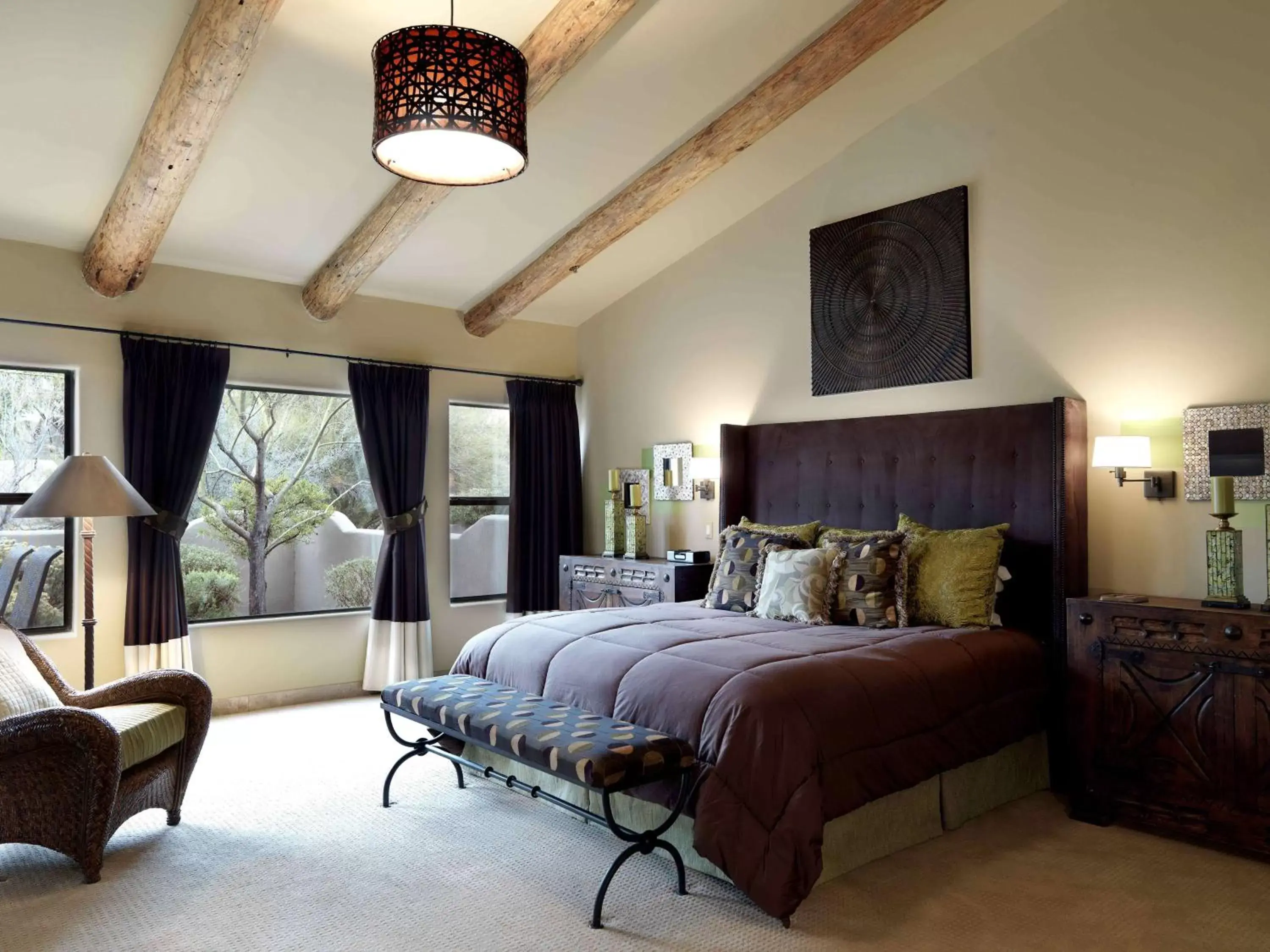 Bed in Boulders Resort & Spa Scottsdale, Curio Collection by Hilton Bed in Boulders Resort & Spa Scottsdale, Curio Collection by Hilton