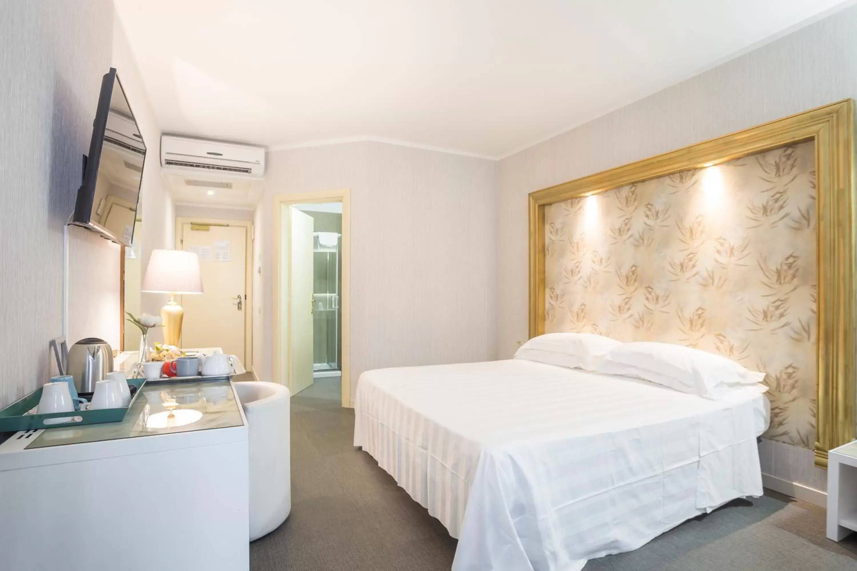 Bed in Hotel Repubblica Marinara