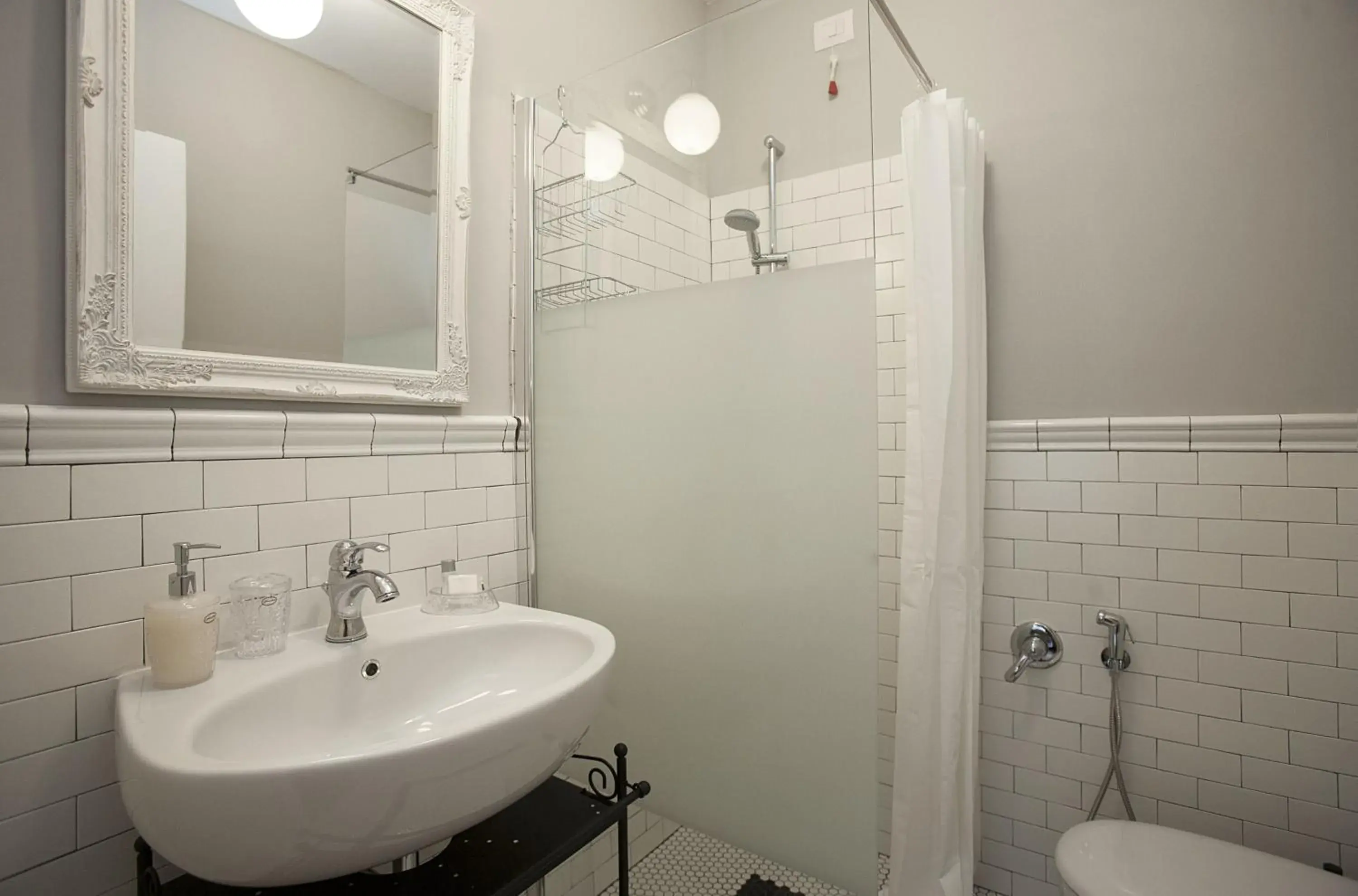 Shower, Bathroom in B&B La Nannina