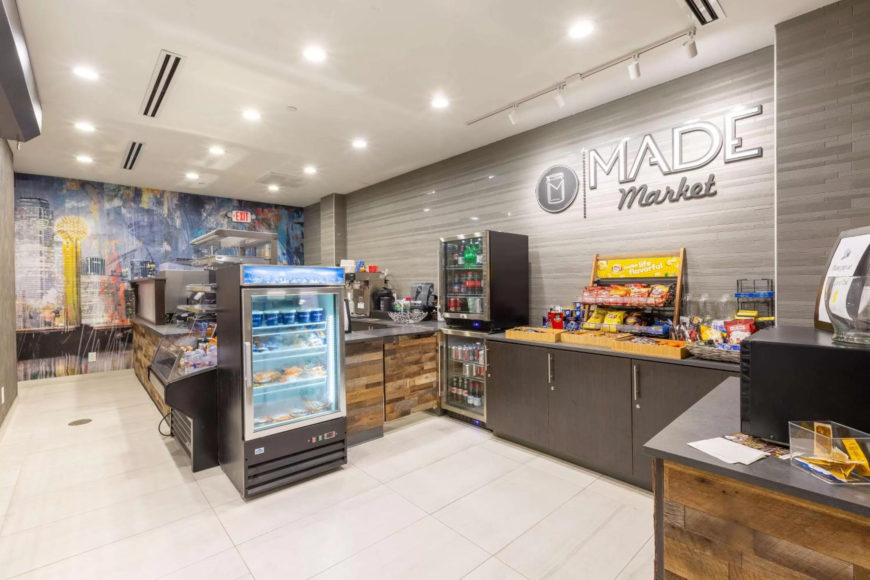 Restaurant/places to eat in DoubleTree by Hilton Dallas/Richardson