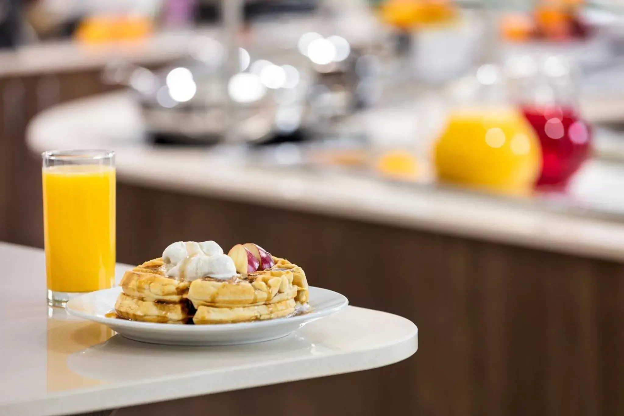 Breakfast, Food in Staybridge Suites Fort Wayne, an IHG Hotel