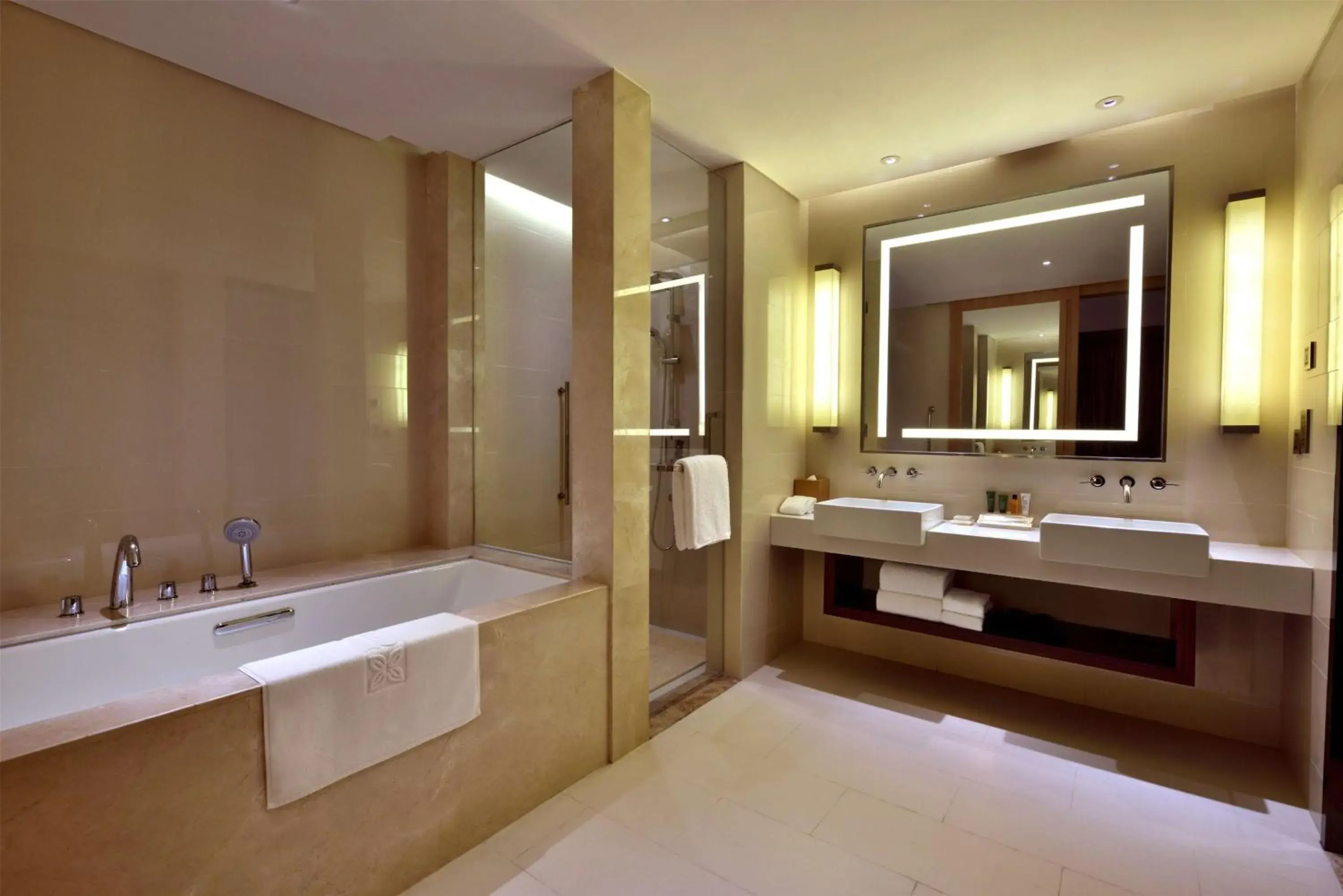 Bathroom in Hilton Garden Inn Chengdu Huayang