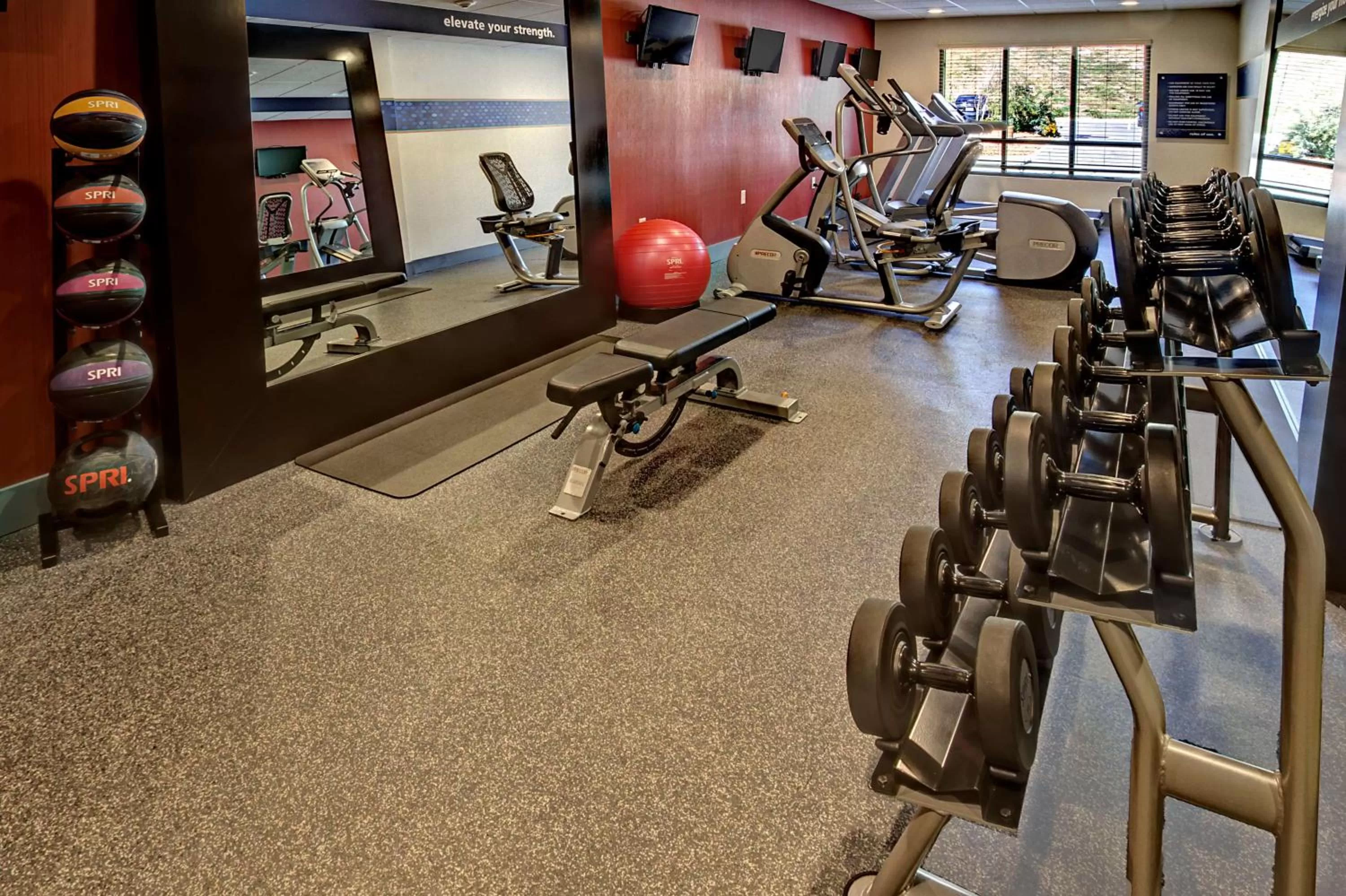 Fitness centre/facilities in Hampton Inn Cookeville