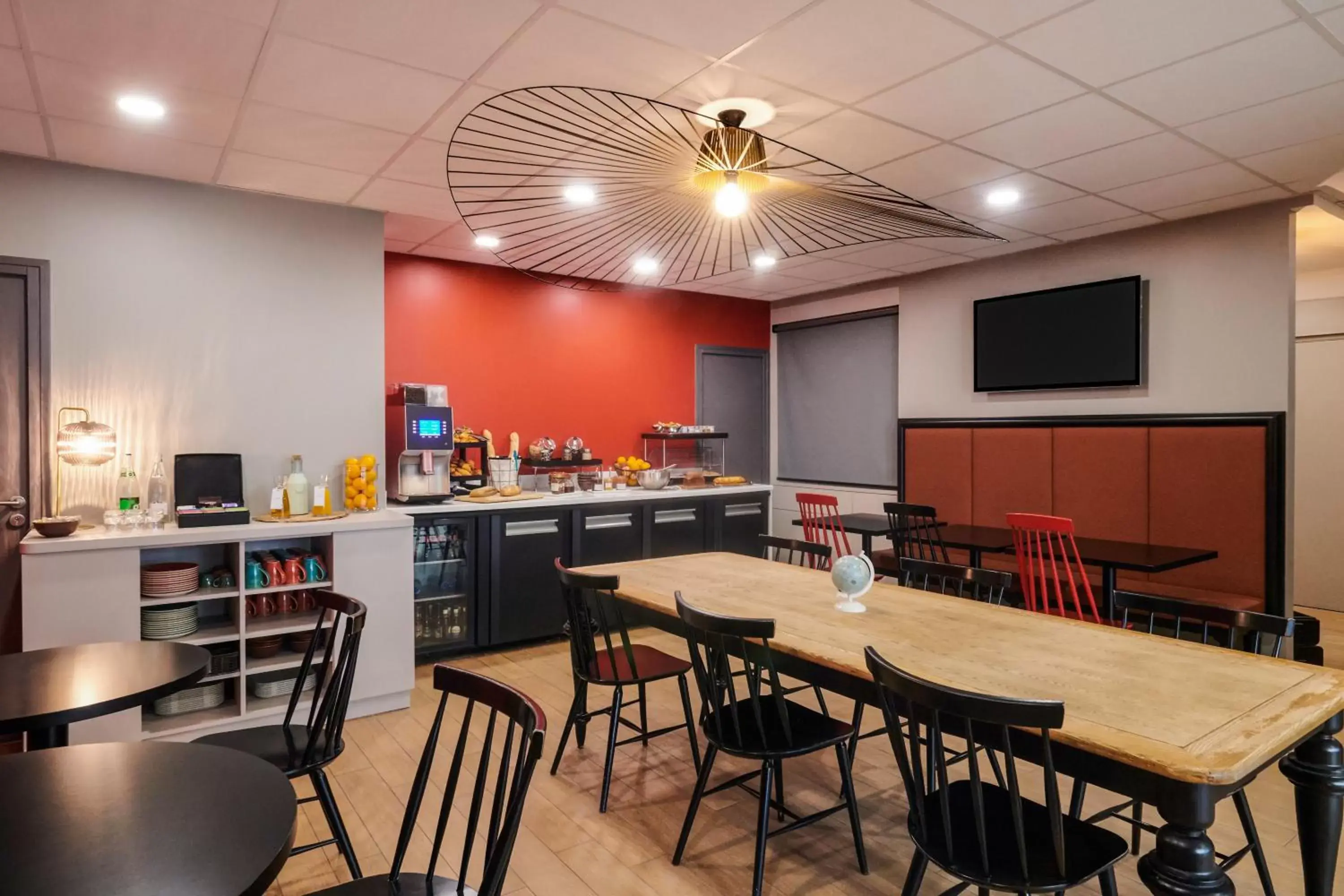 Breakfast, Restaurant/Places to Eat in Ibis Styles Nantes Centre Place Graslin