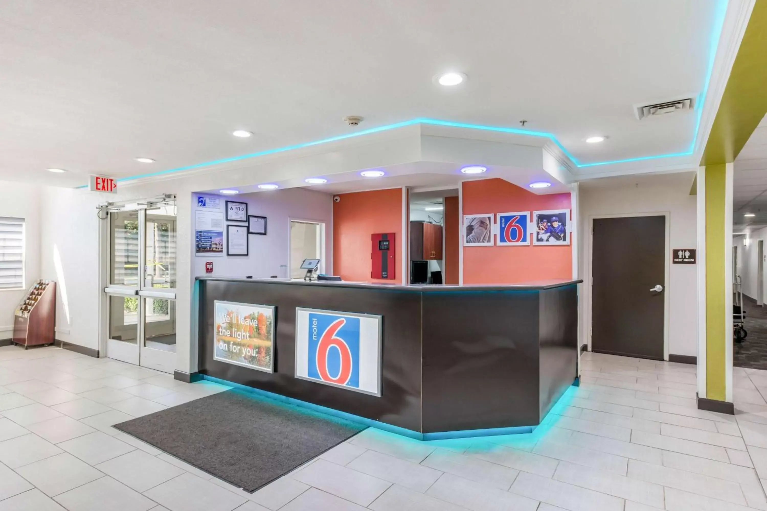 Lobby or reception, Lobby/Reception in Motel 6-Gastonia Charlotte I-85