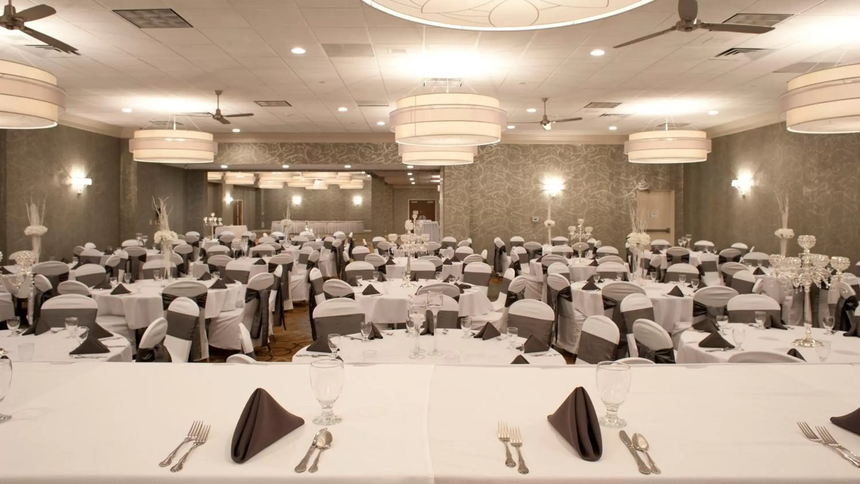 Banquet/Function facilities, Banquet Facilities in Holiday Inn Rock Island-Quad Cities, an IHG Hotel