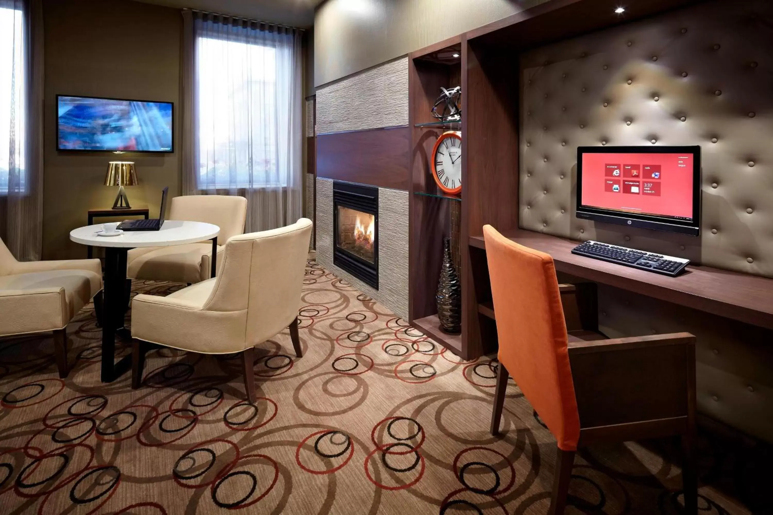 Other, TV/Entertainment Center in Marriott Quebec City Downtown