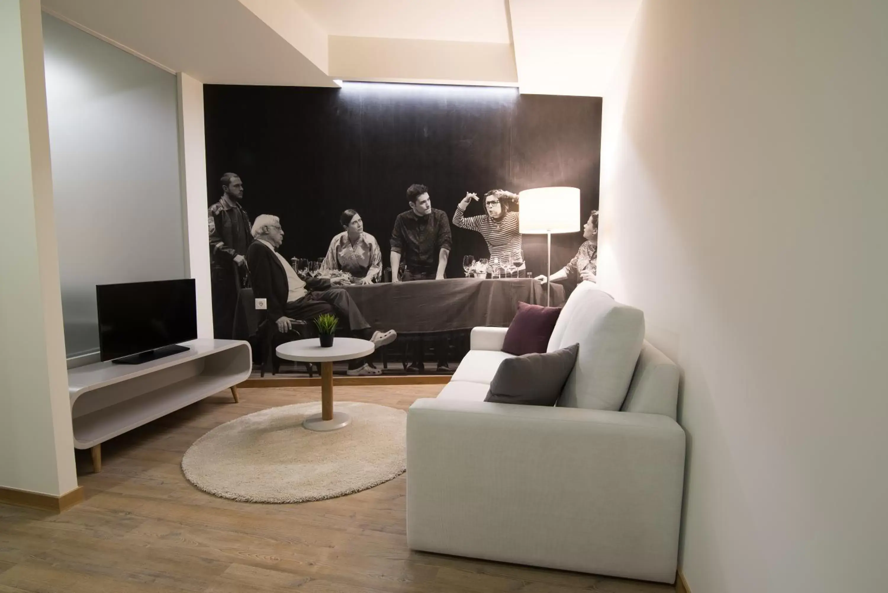 TV and multimedia, Seating Area in Porto Coliseum Hotel