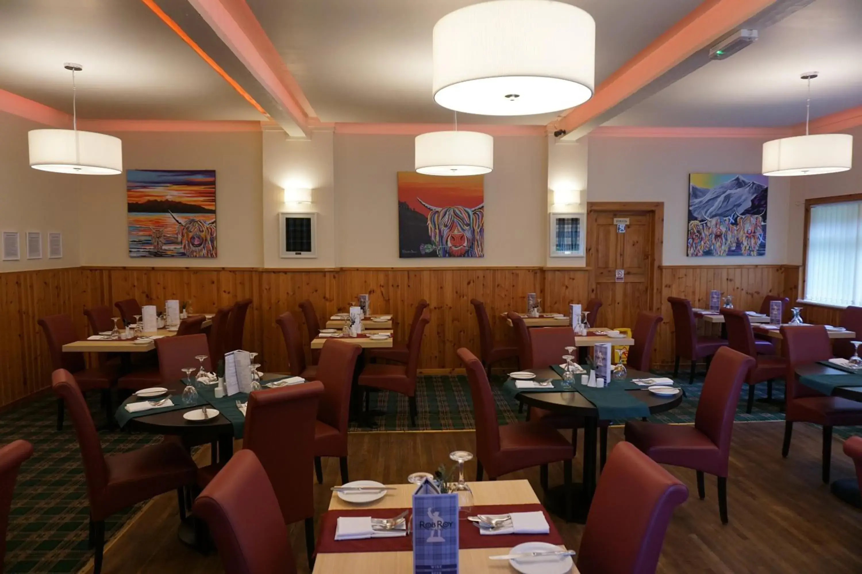 Restaurant/Places to Eat in Rob Roy Hotel