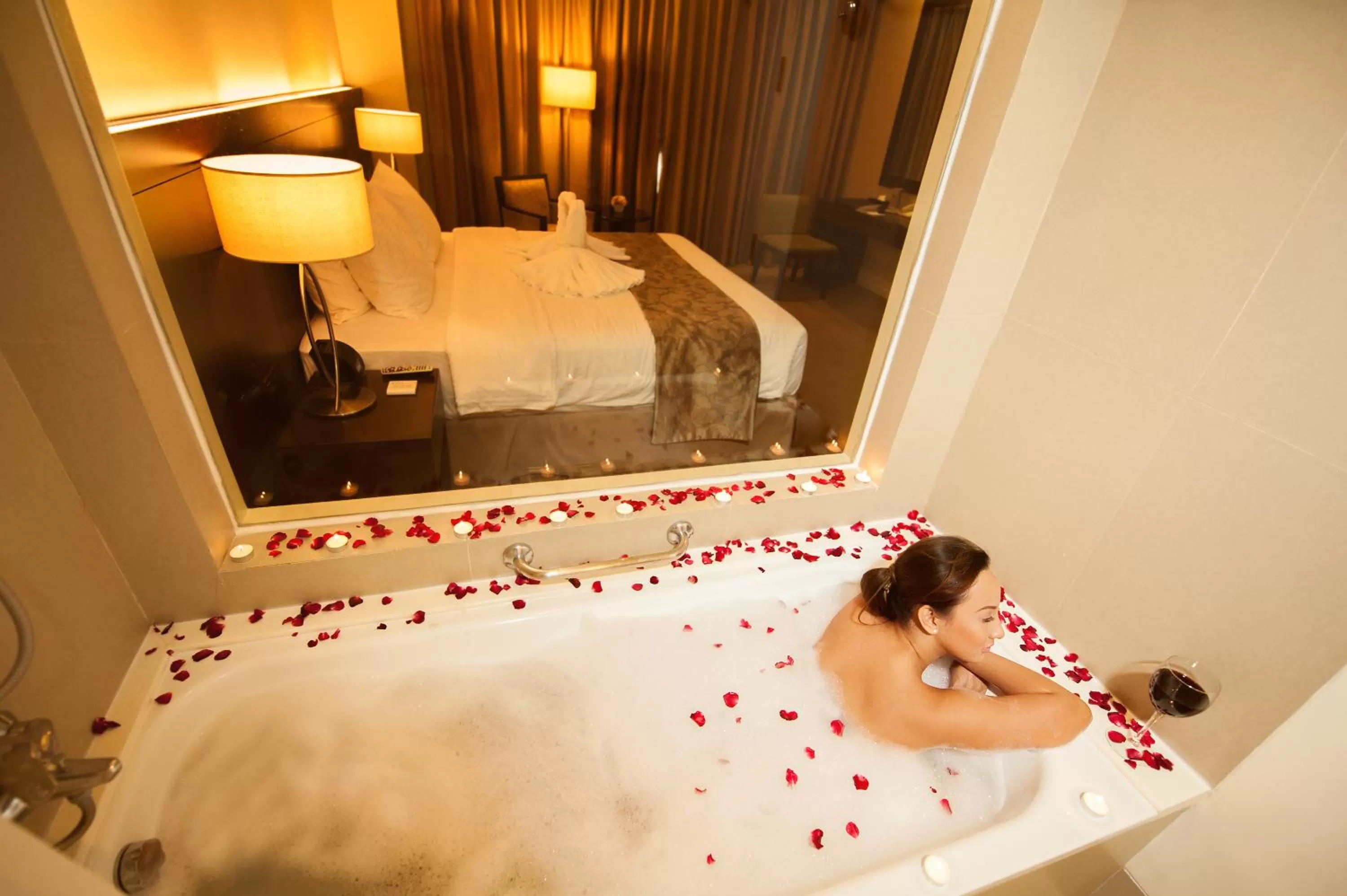 Bathroom, Bed in Harolds Hotel Cebu