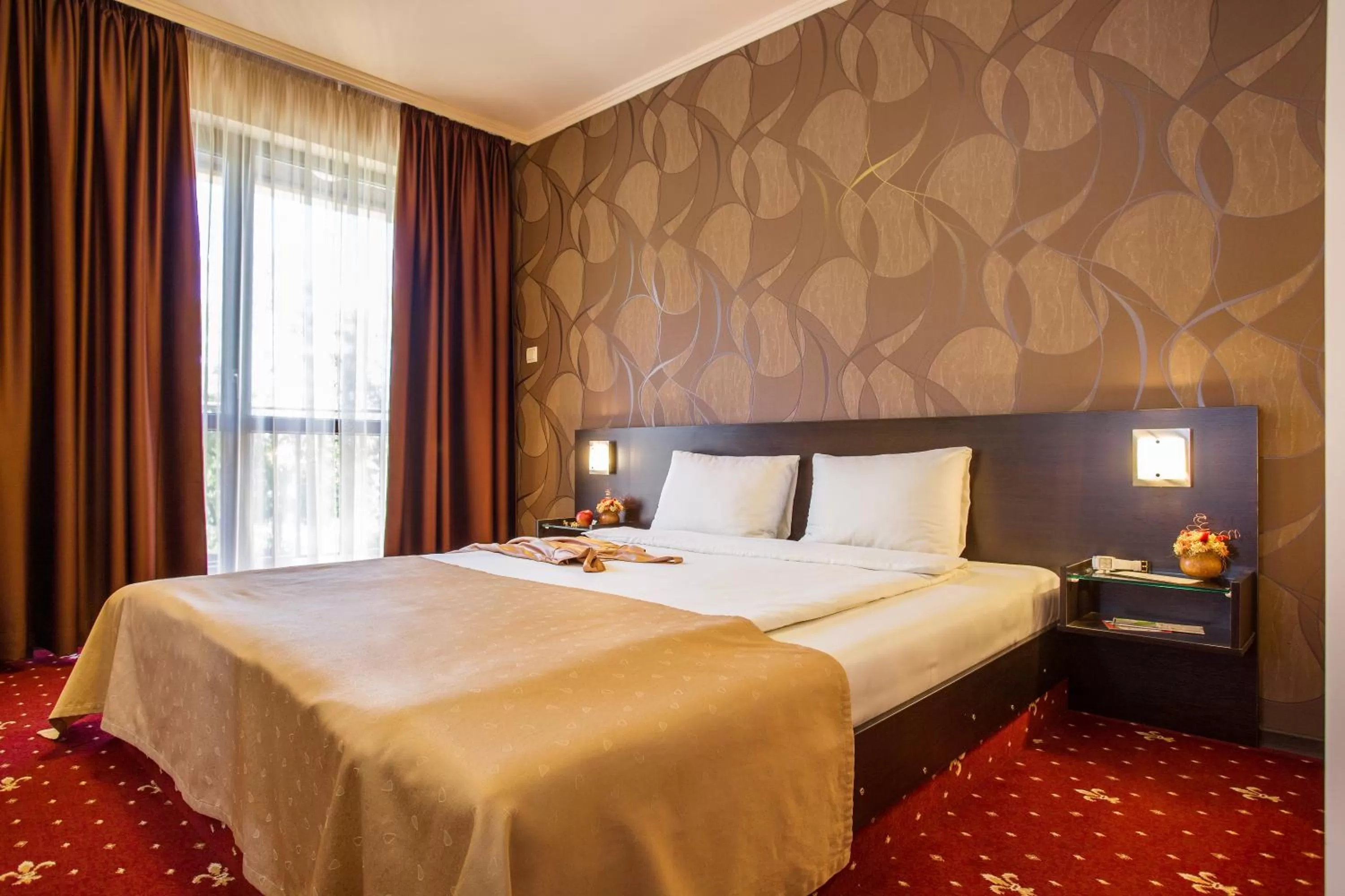 Bedroom, Bed in Hotel Villa Boyana - Free Parking