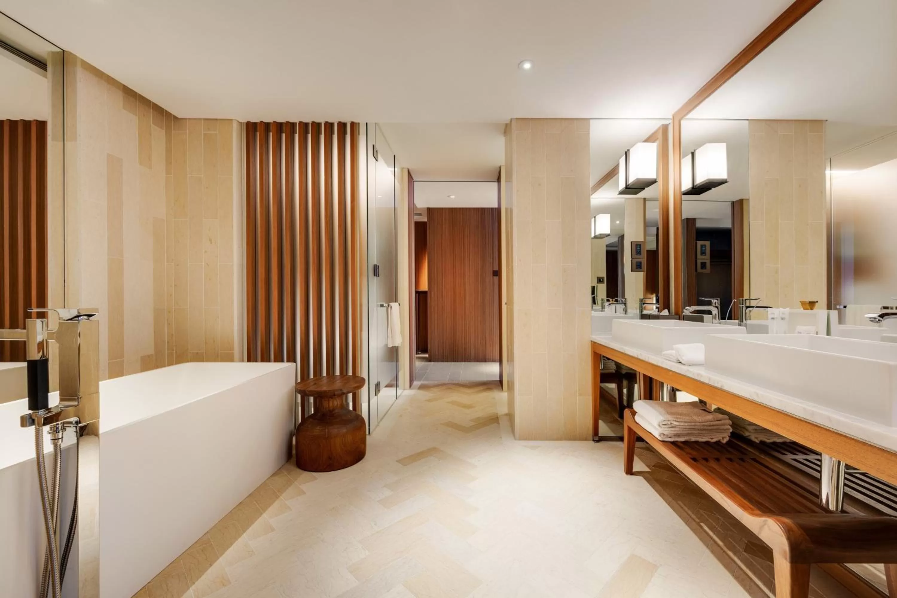 Bathroom, Bed in The Westin Tashee Resort, Taoyuan