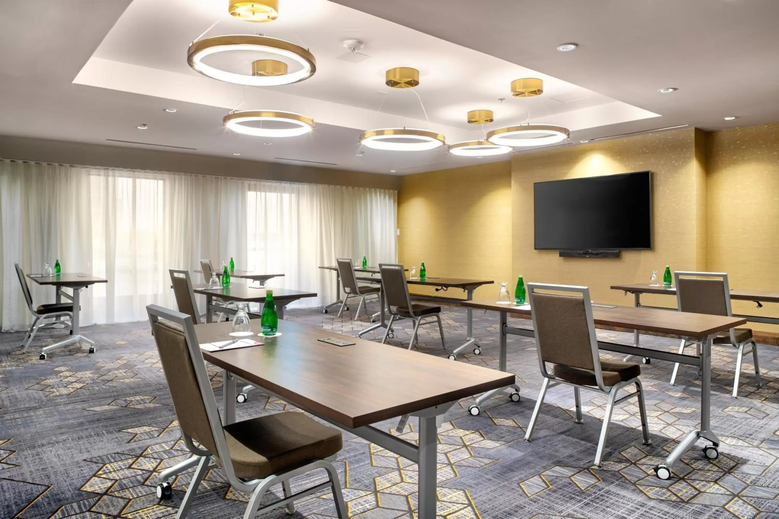 Meeting/conference room in Crowne Plaza Toronto Airport, an IHG Hotel