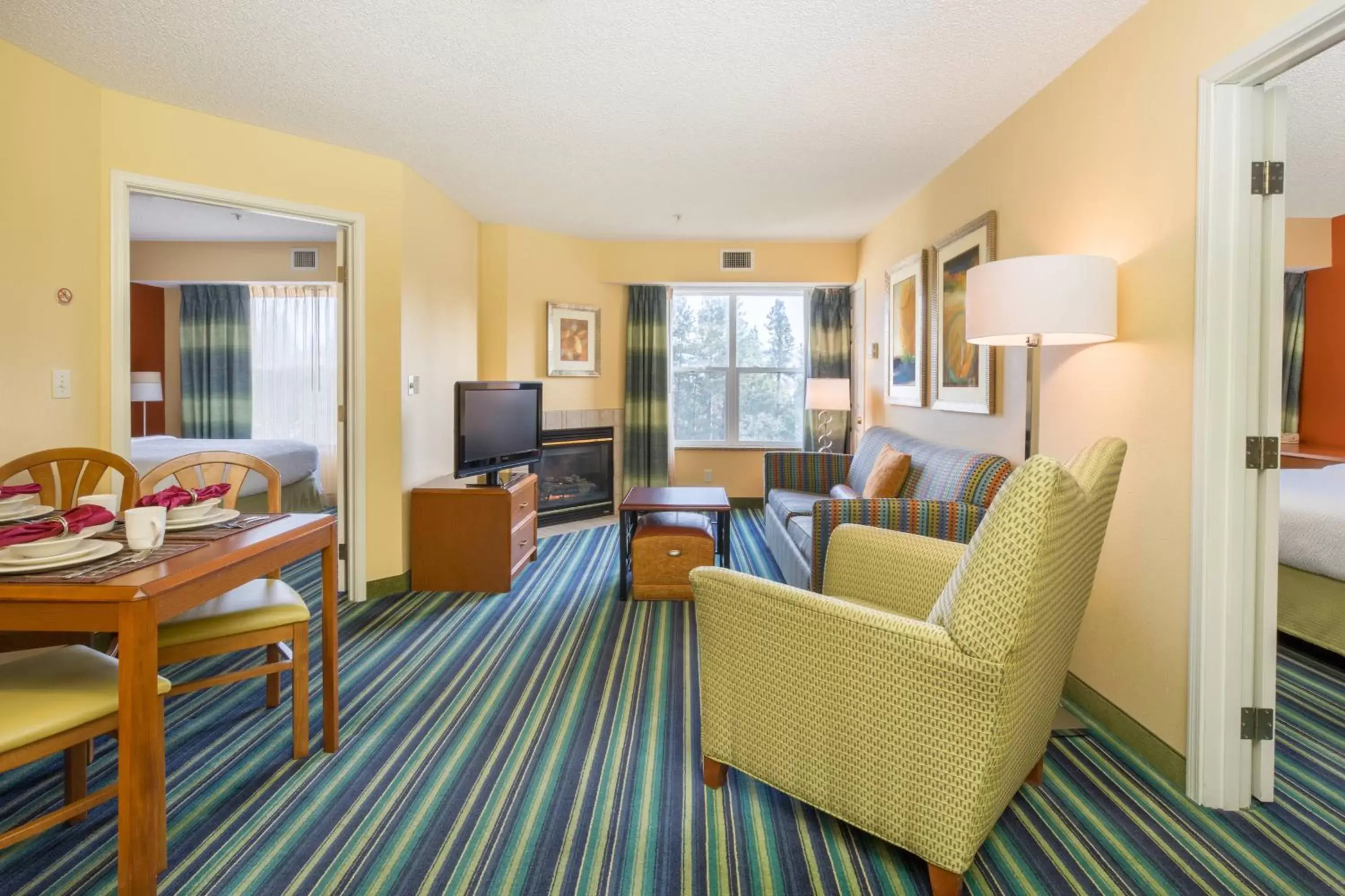 Bedroom, Seating Area in Residence Inn Spokane East Valley