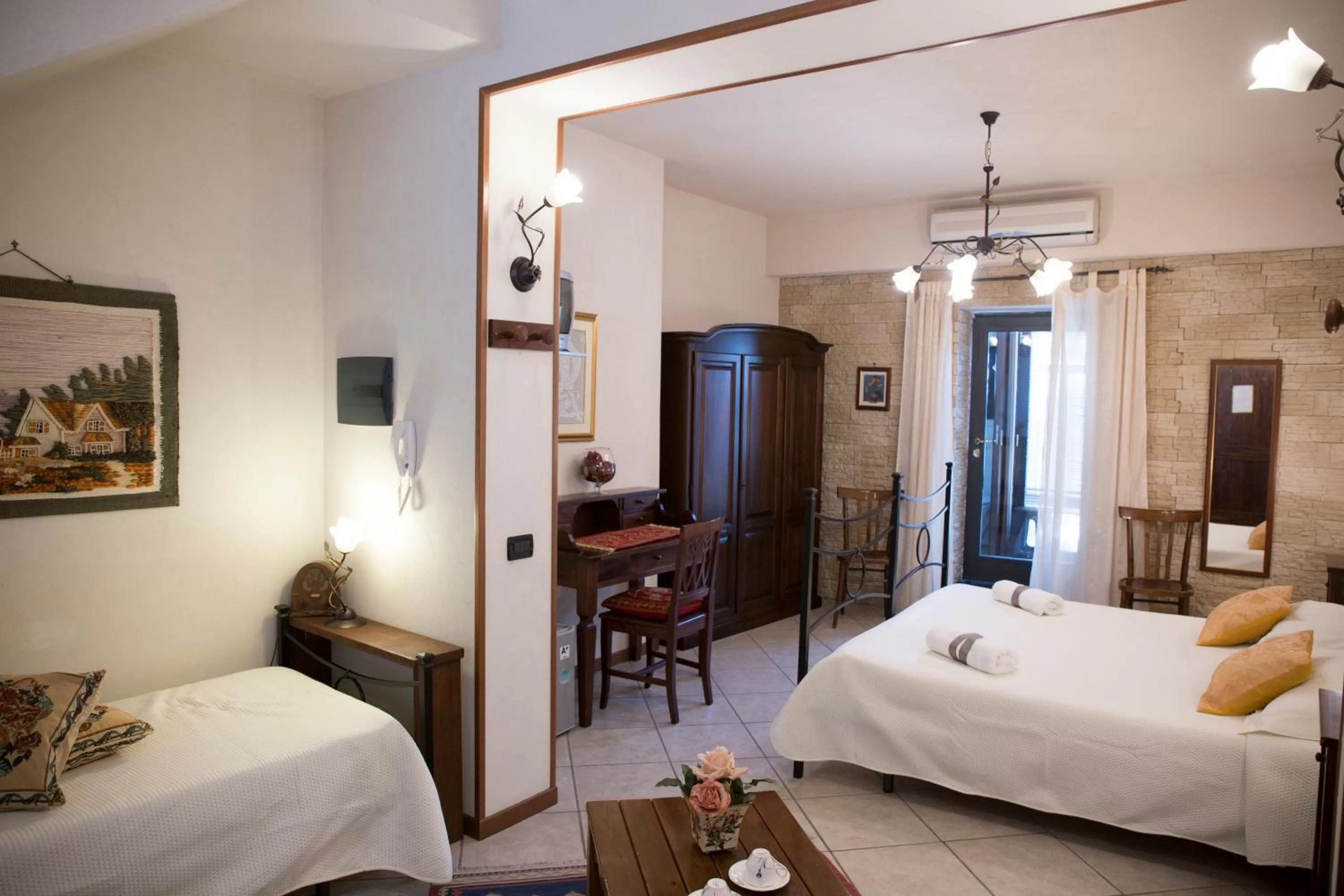 Photo of the whole room, Bed in Casa al Centro Storico