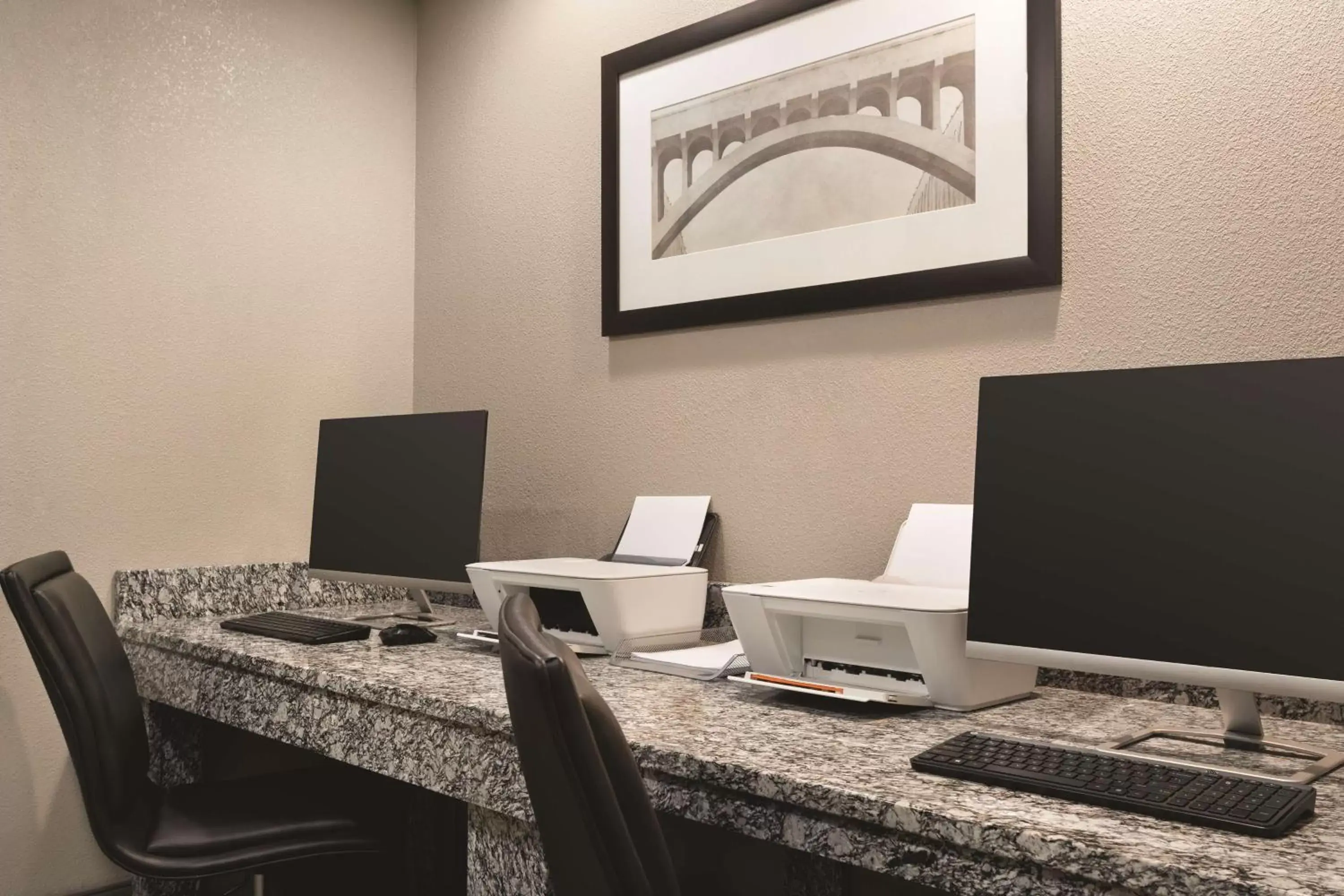 On site, Business Area/Conference Room in Country Inn & Suites by Radisson, Nashville Airport East, TN