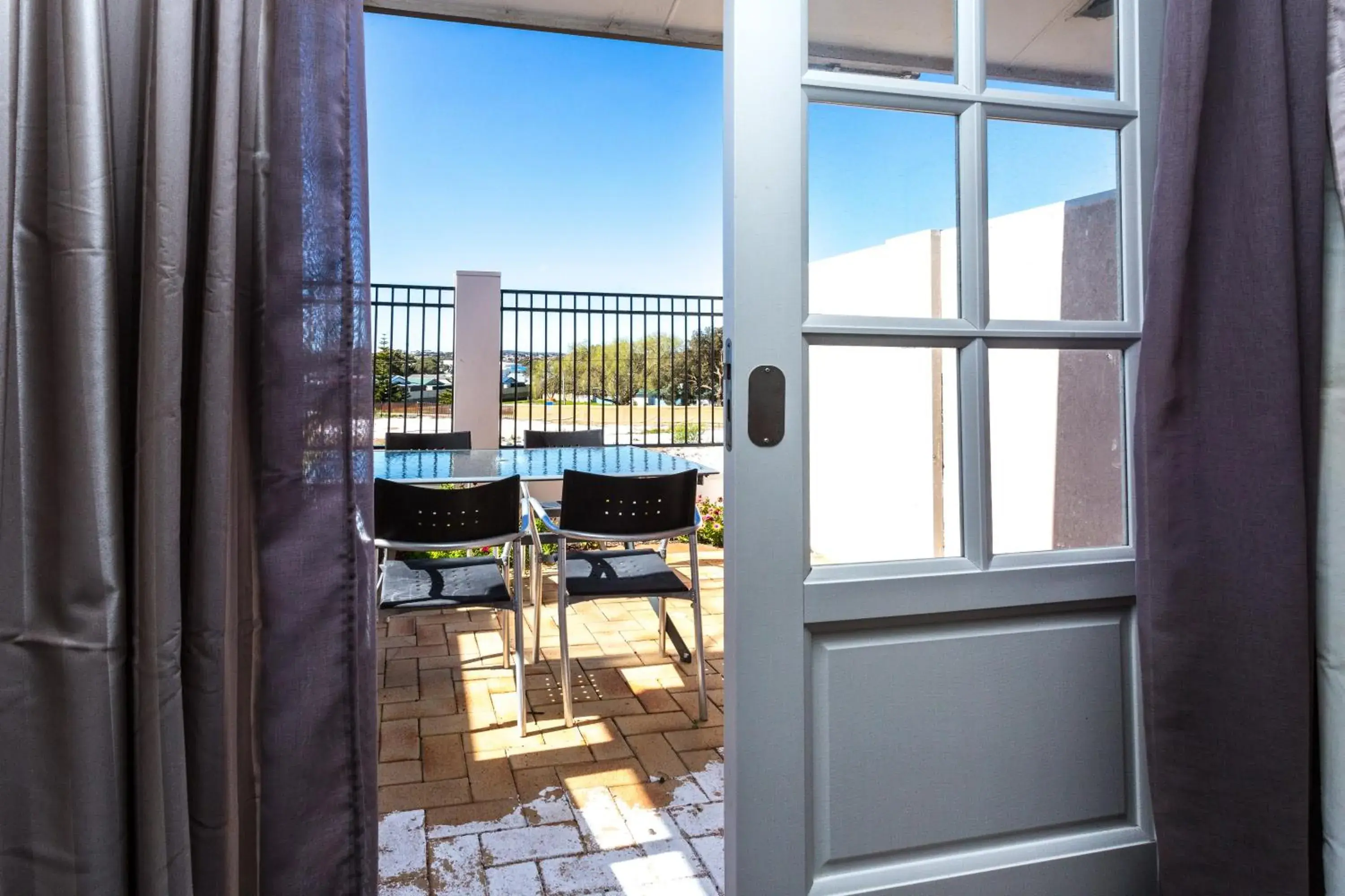 Patio, Balcony/Terrace in Country Comfort Amity Motel