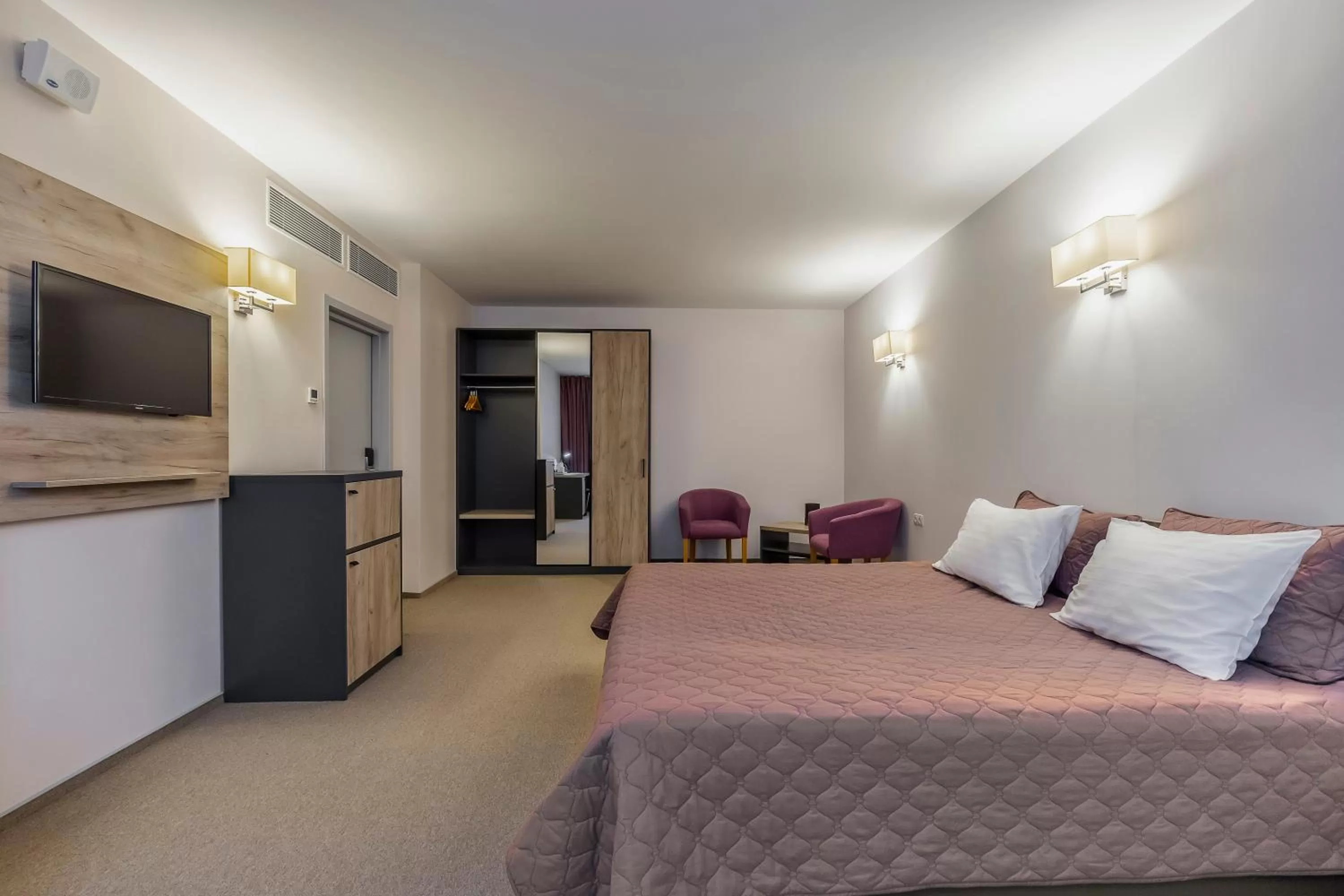 Photo of the whole room, Bed in Favor Sport Hotel