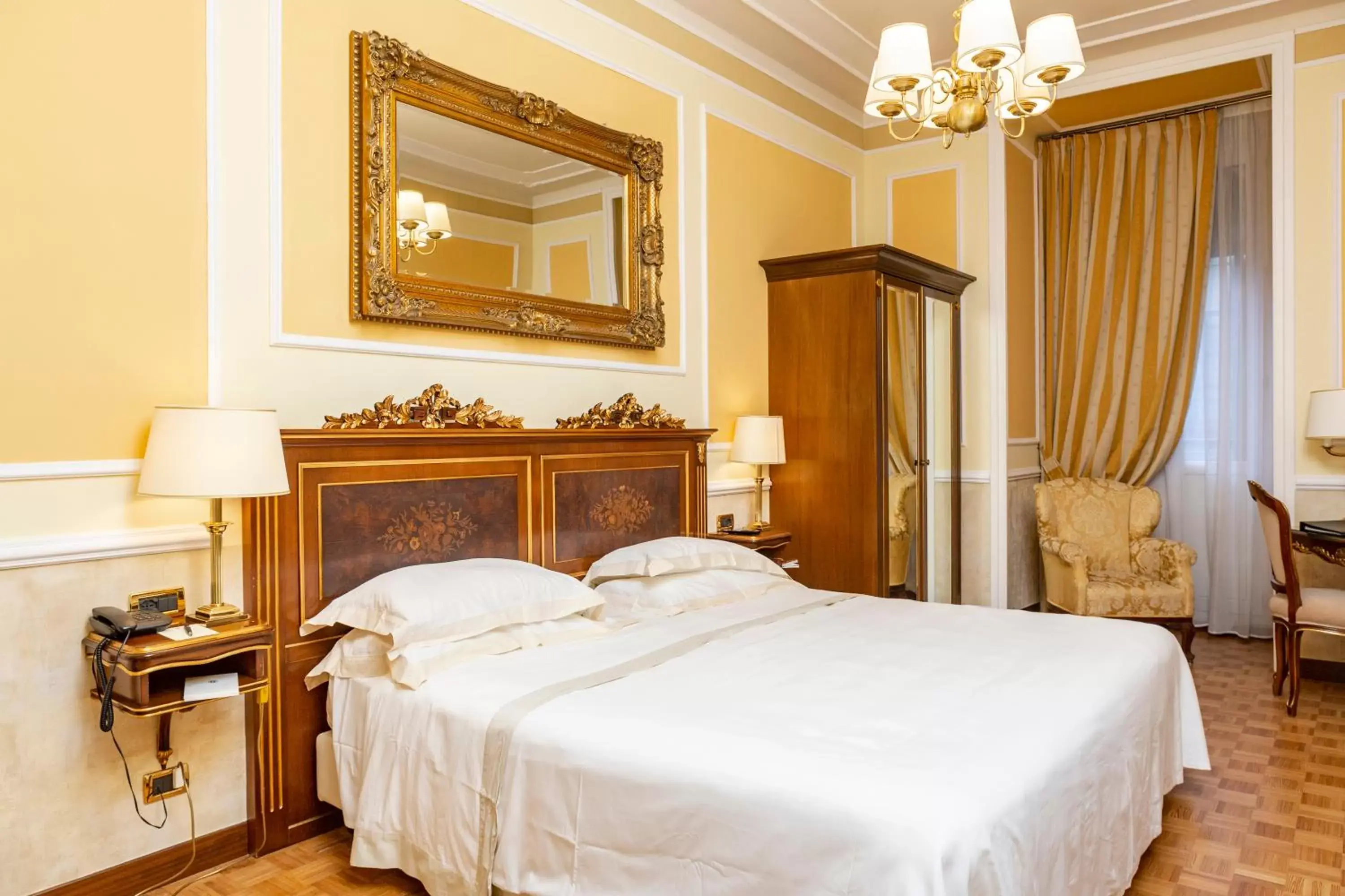 Superior Double or Twin Room in Hotel Bristol Palace
