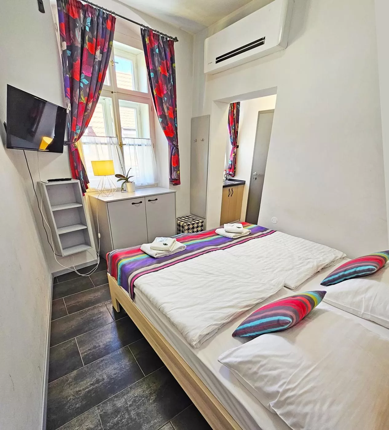 Bedroom, Bed in Historic Centre Residence