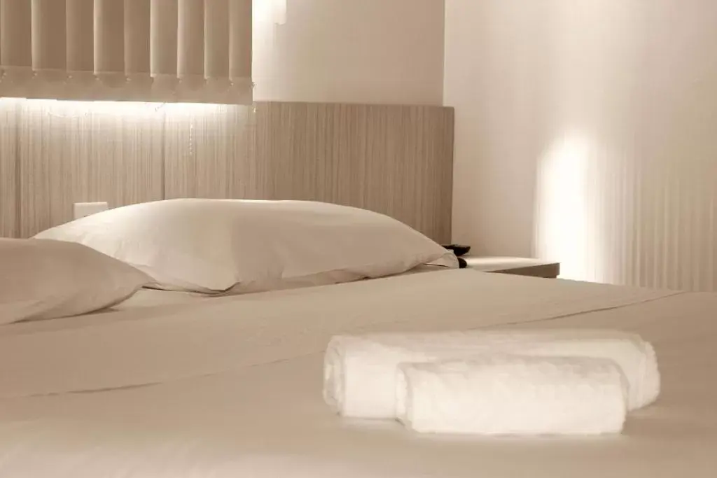 Bedroom, Bed in Hotel Vitoria - Itajaí Bedroom, Bed in Hotel Vitoria - Itajaí
