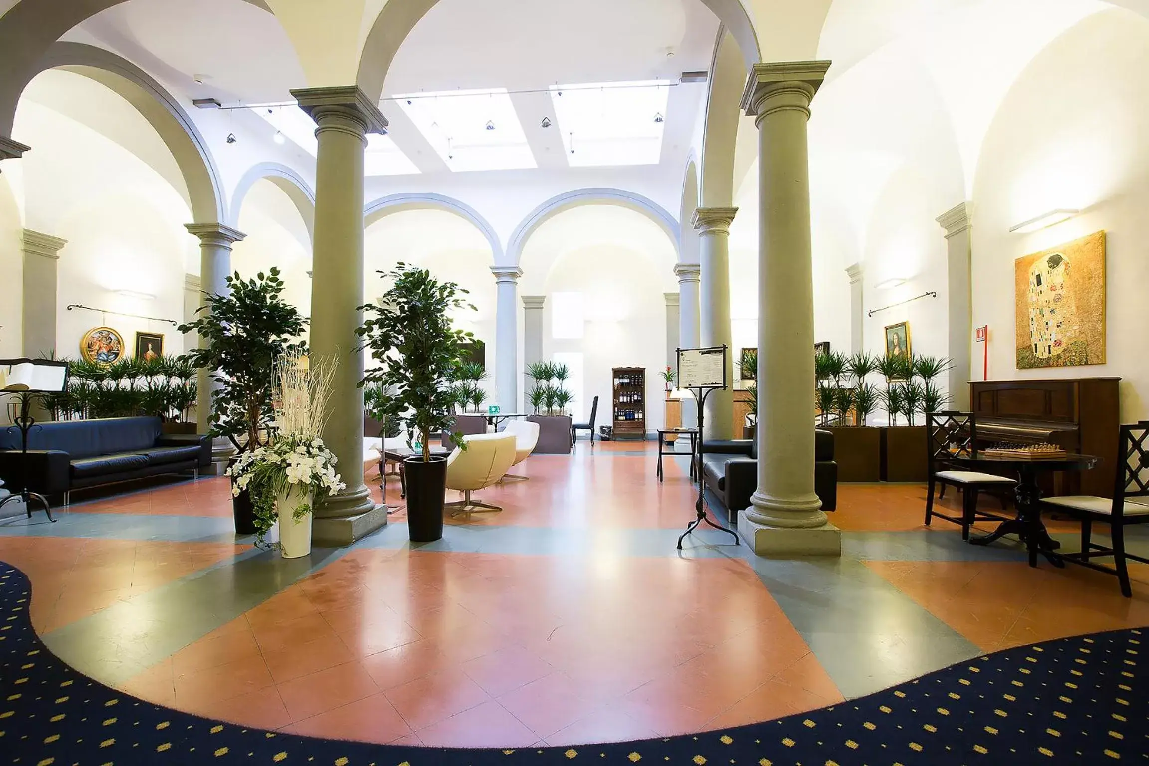 Lobby or reception, Restaurant/Places to Eat in Relais Hotel Centrale "Dimora Storica"