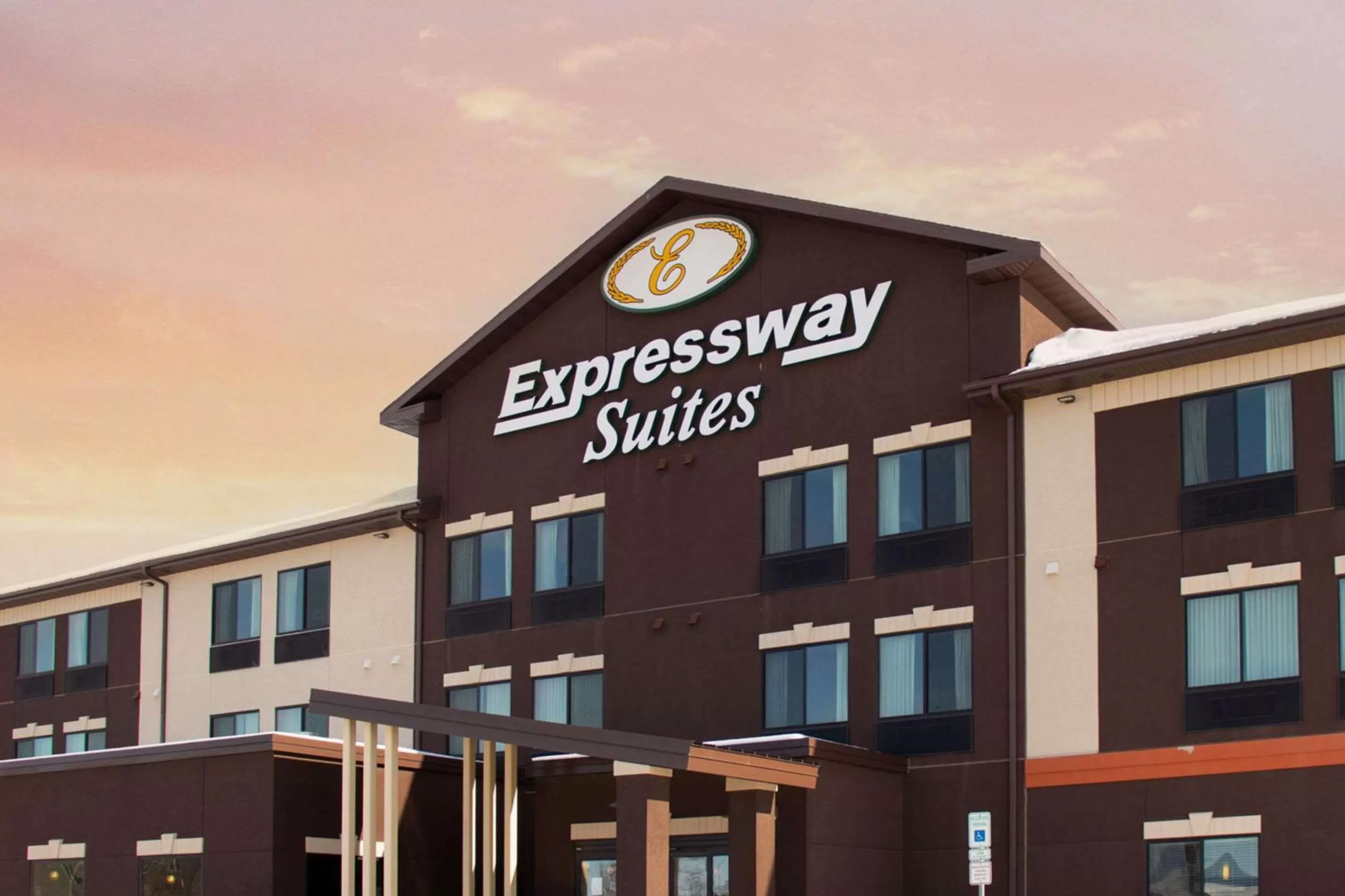 Expressway Suites of Grand Forks