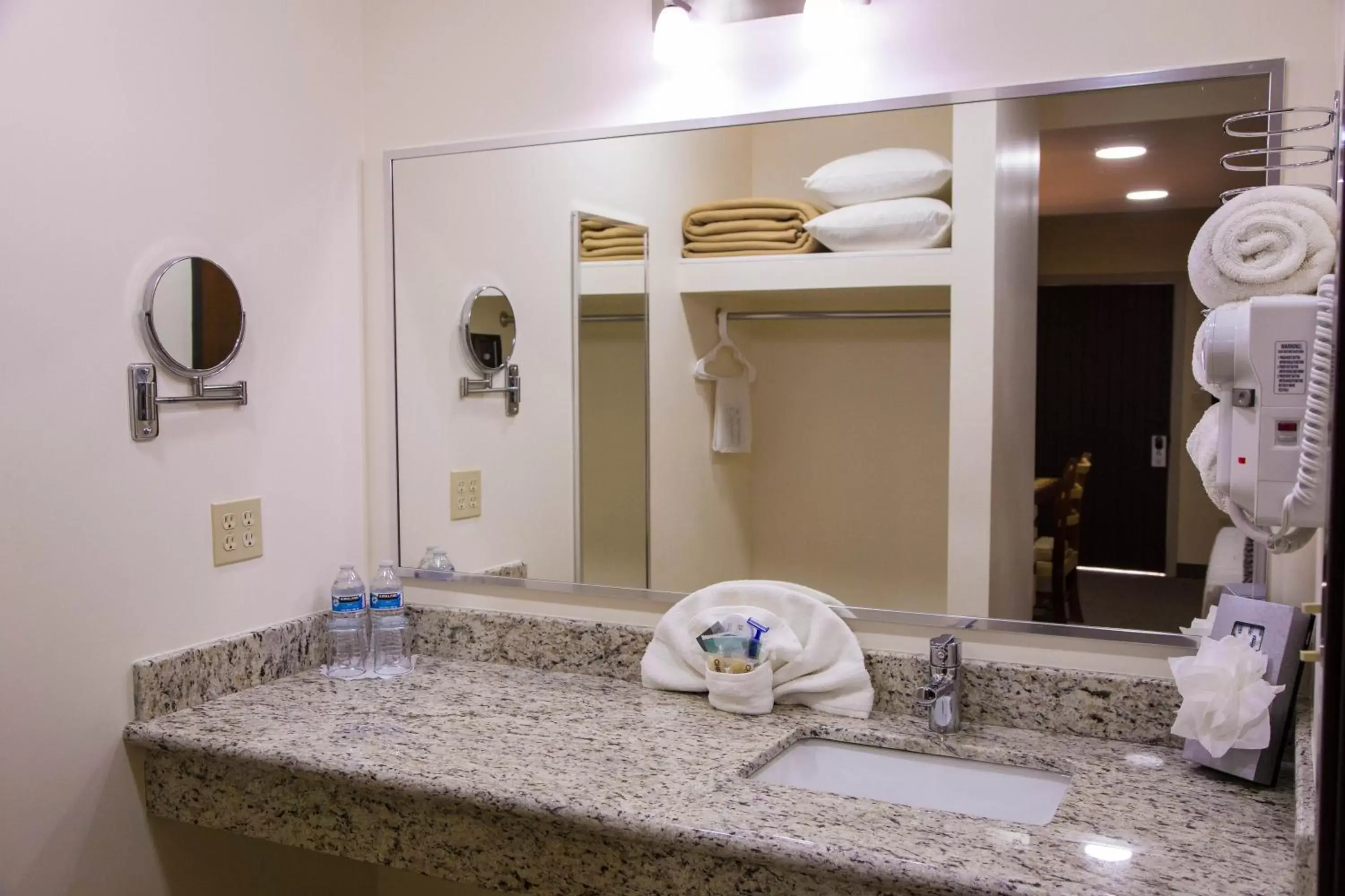 Bathroom in La Villa de Zaragoza