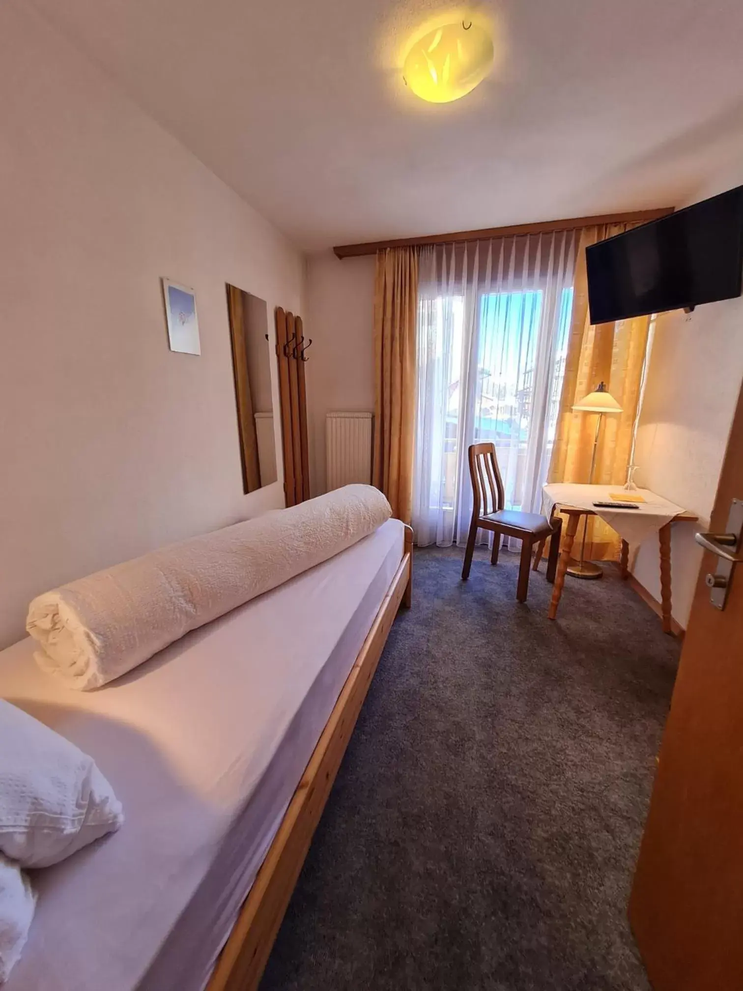 Bed in Hotel Krone - only Bed & Breakfast