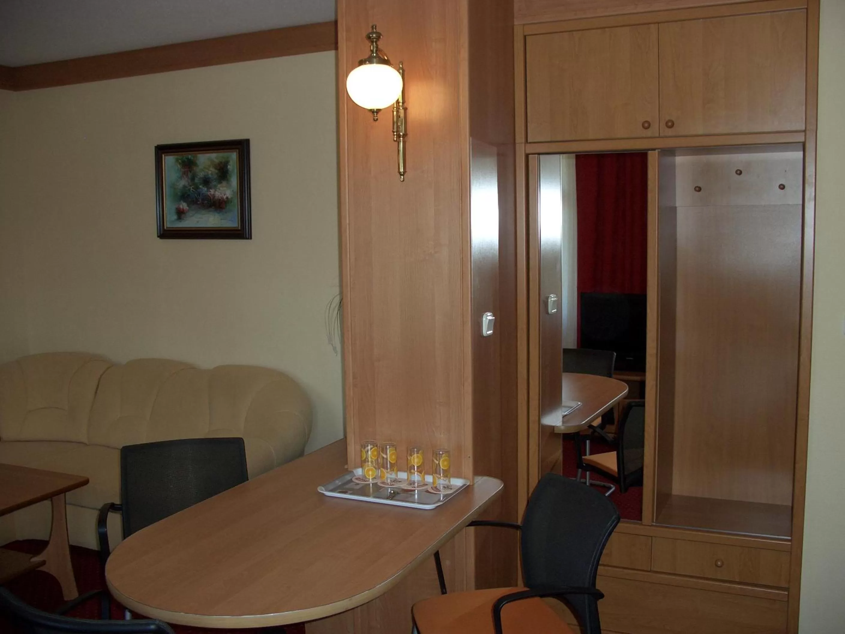 Photo of the whole room, Seating Area in Hotel Alga