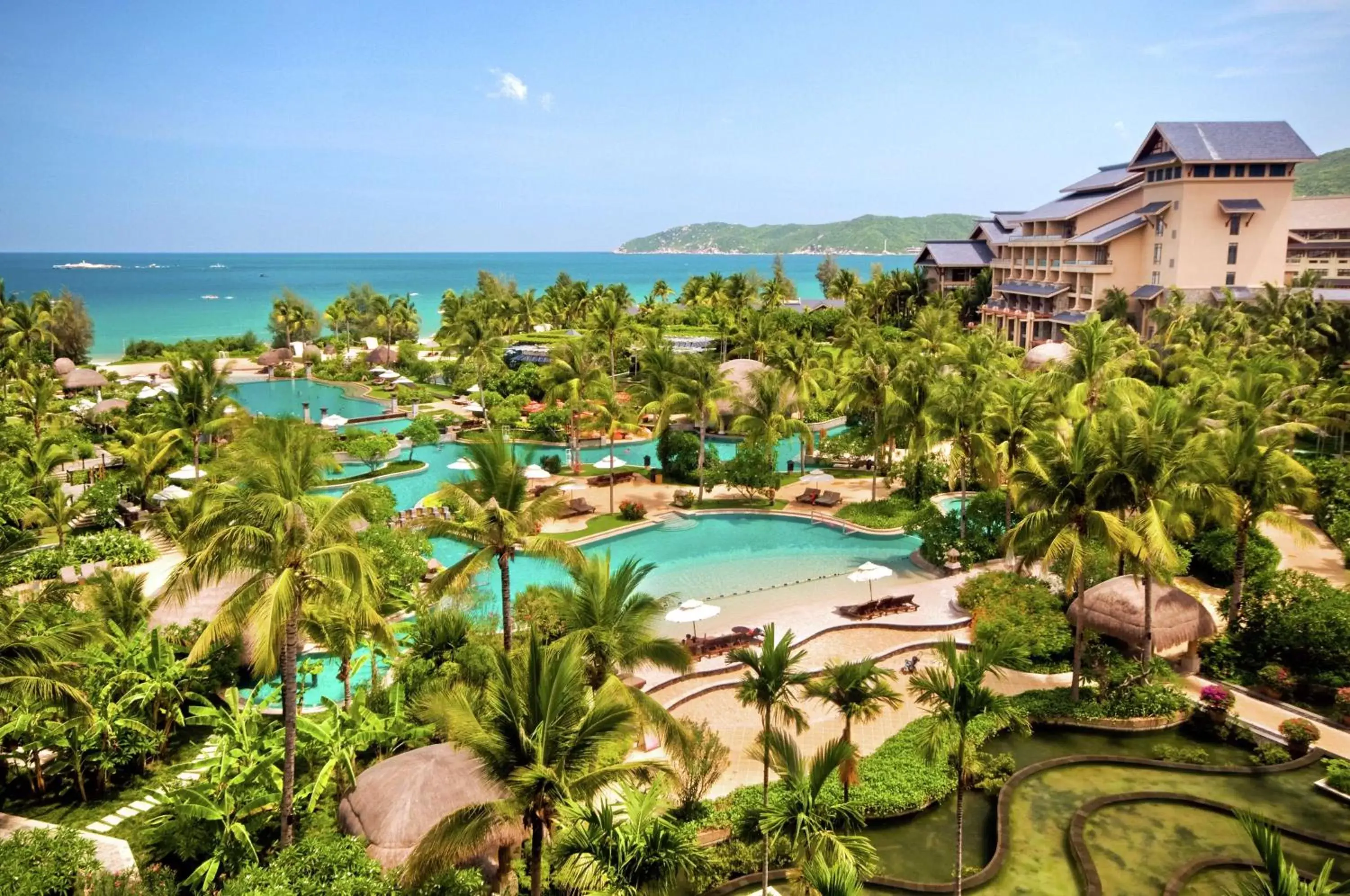 Property building, Pool View in Hilton Sanya Yalong Bay Resort & Spa