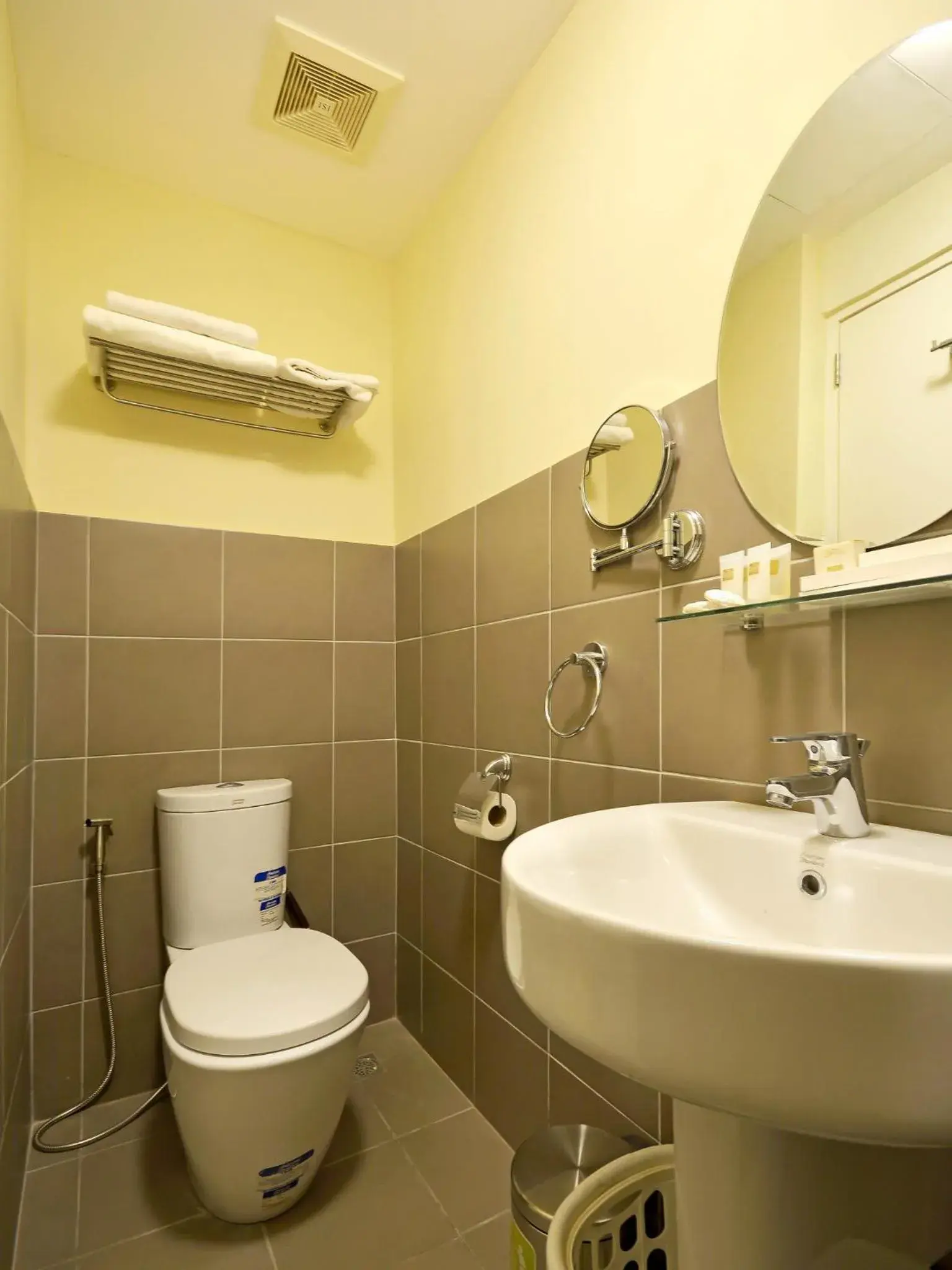 Bathroom in Currency Serviced Suites