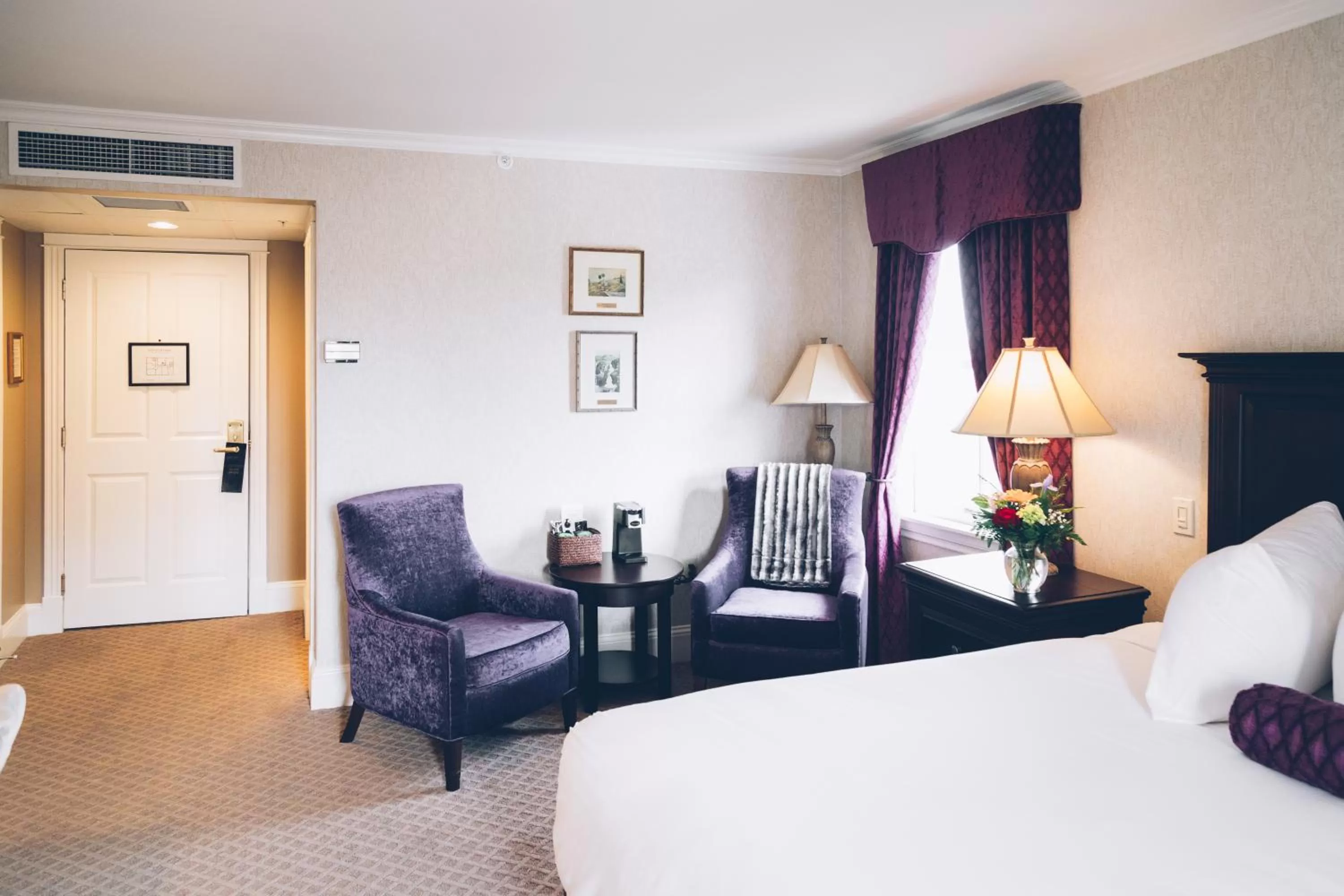 Seating area, Bed in The Great George