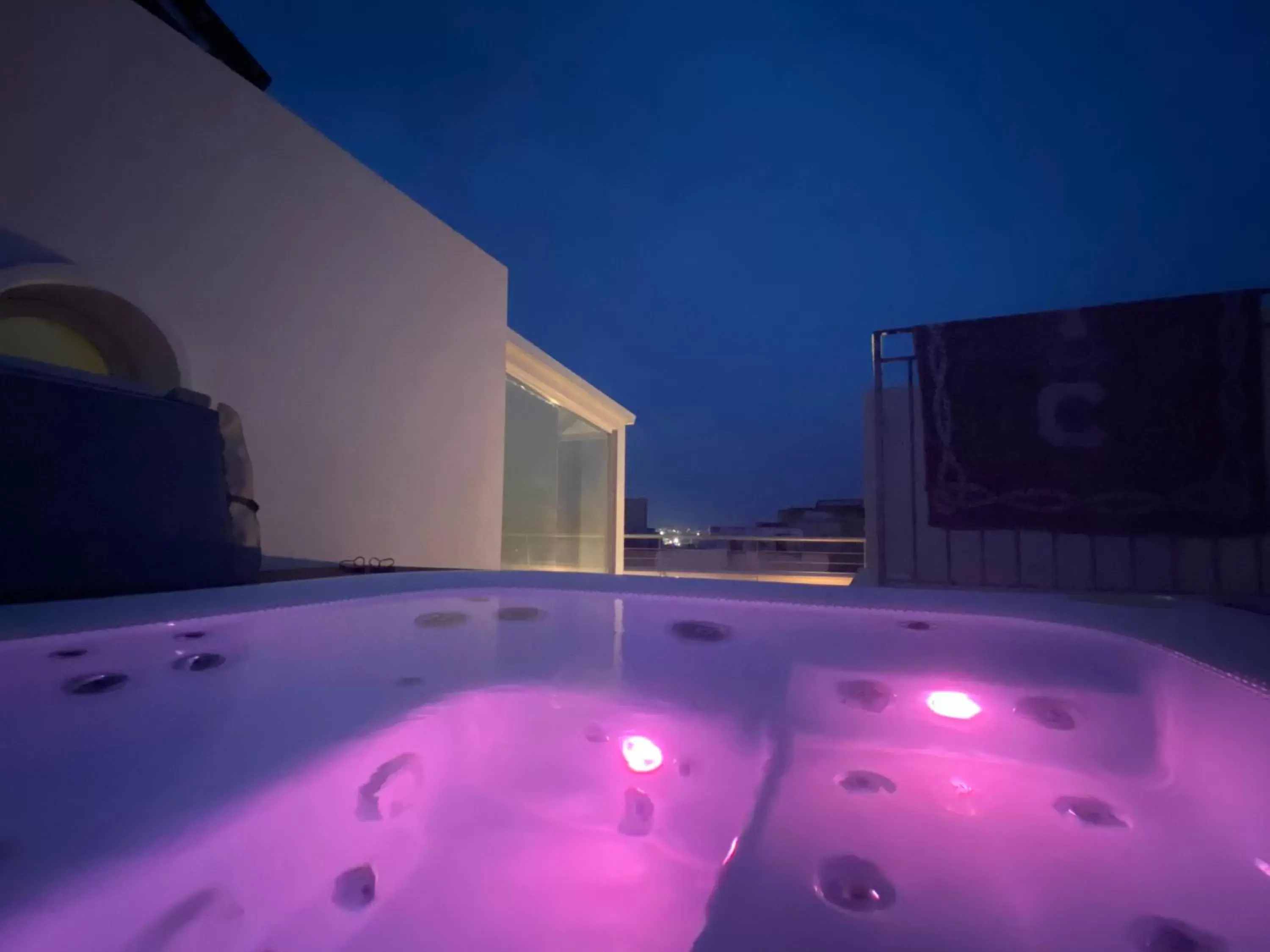 Solarium, Swimming Pool in WeLive Trapani - luxury apartments and pool