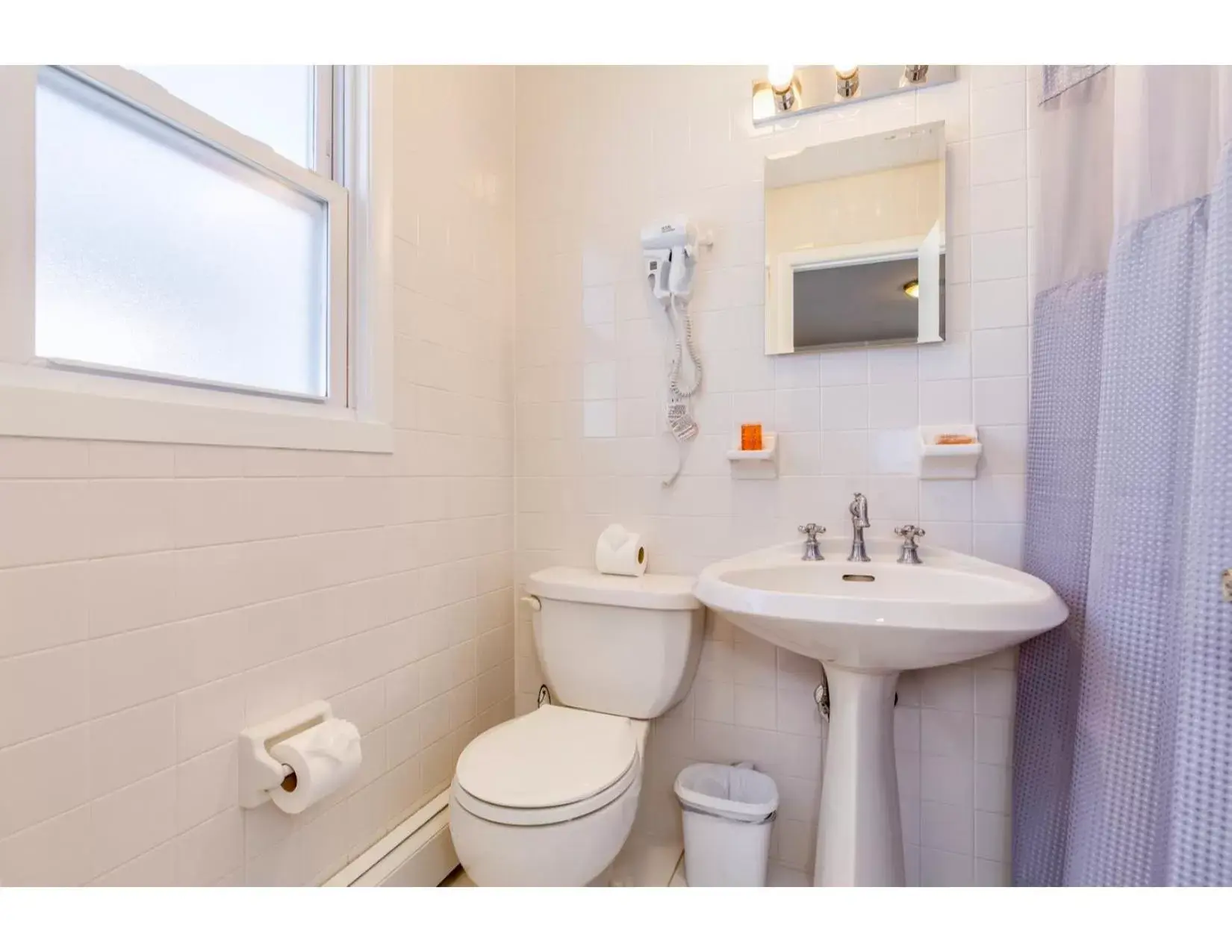 Bathroom in Colonial Shores Resort